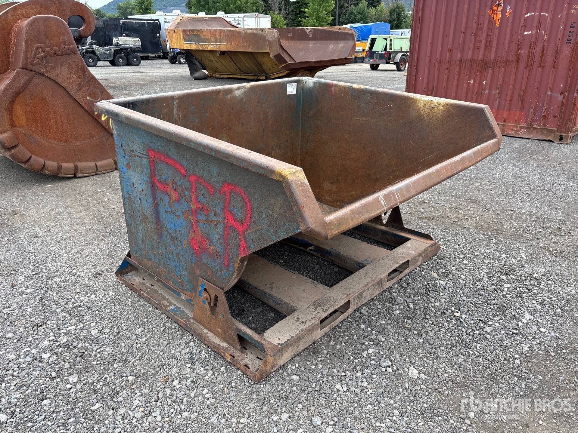 General Appearance with Picture, Right Front Corner