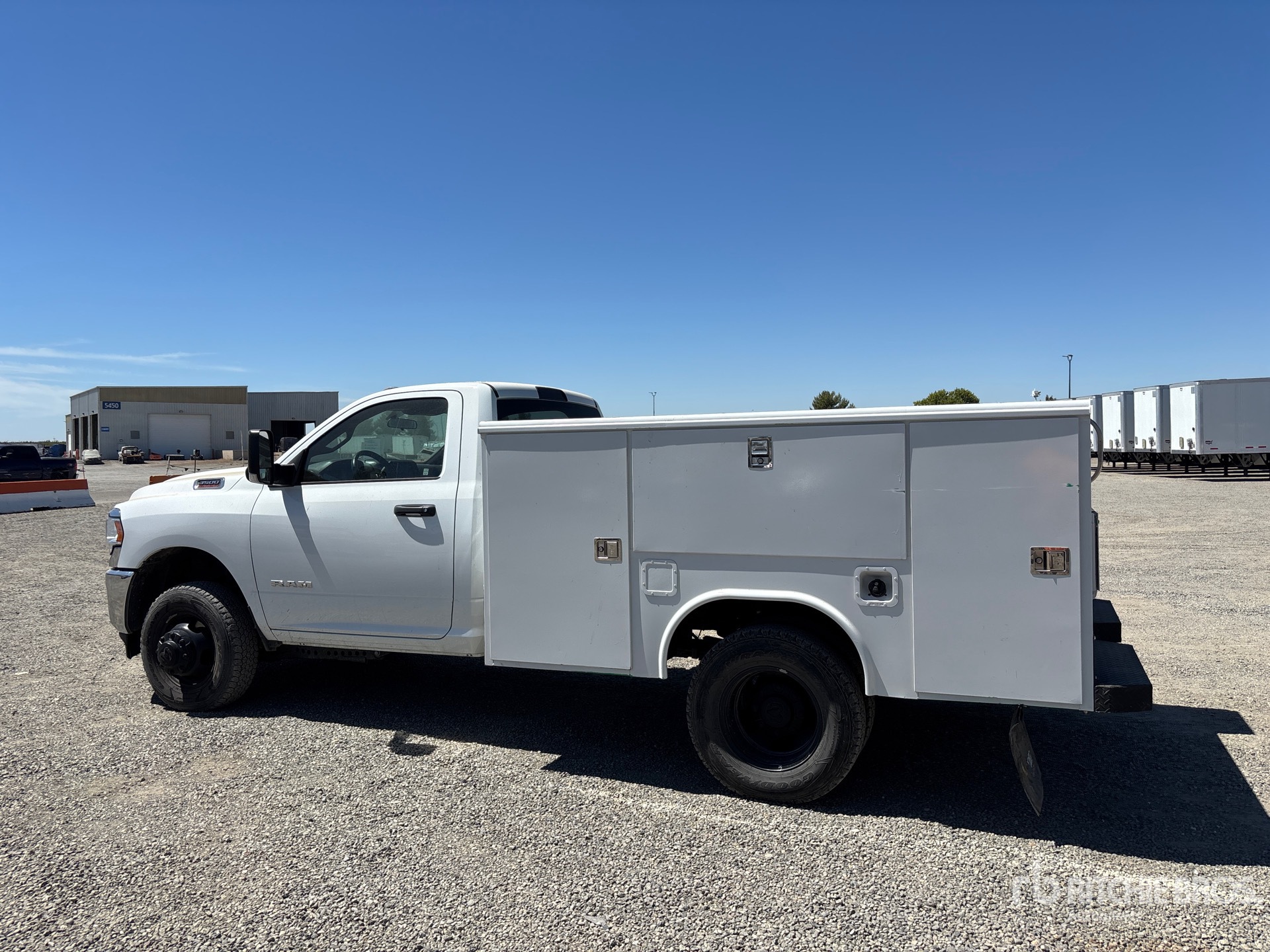 General Appearance with Picture, Left Rear Corner