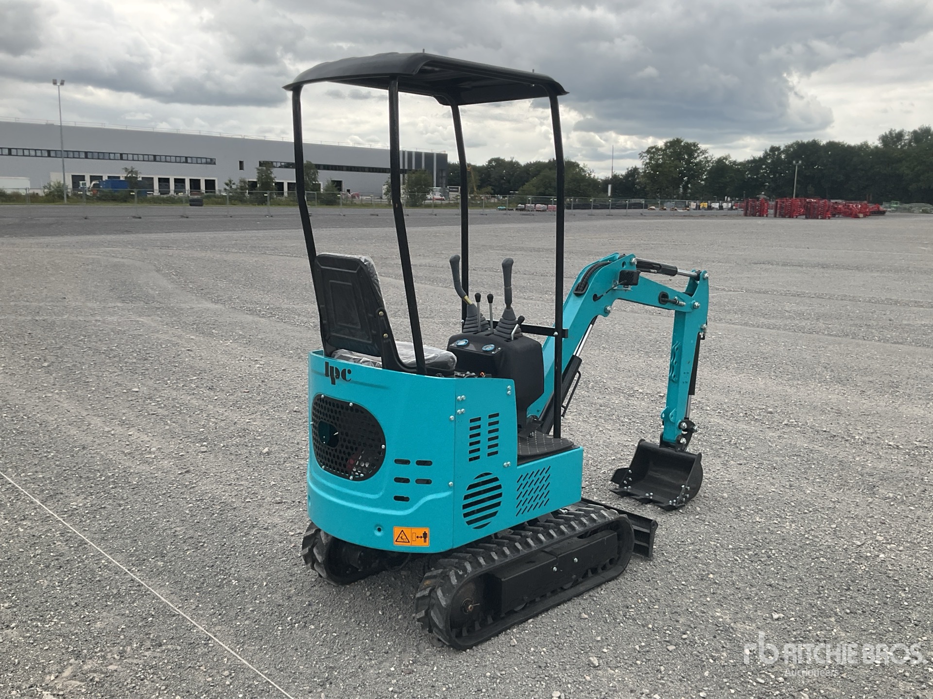 General Appearance with Picture, Right Rear Corner