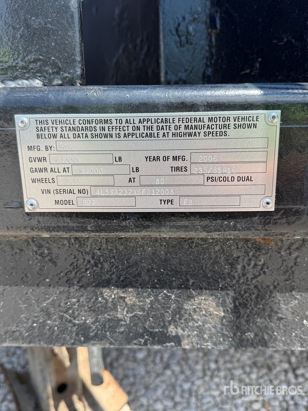 General Appearance with Numéro de série/Numéro d'identification du véhicule automobile
