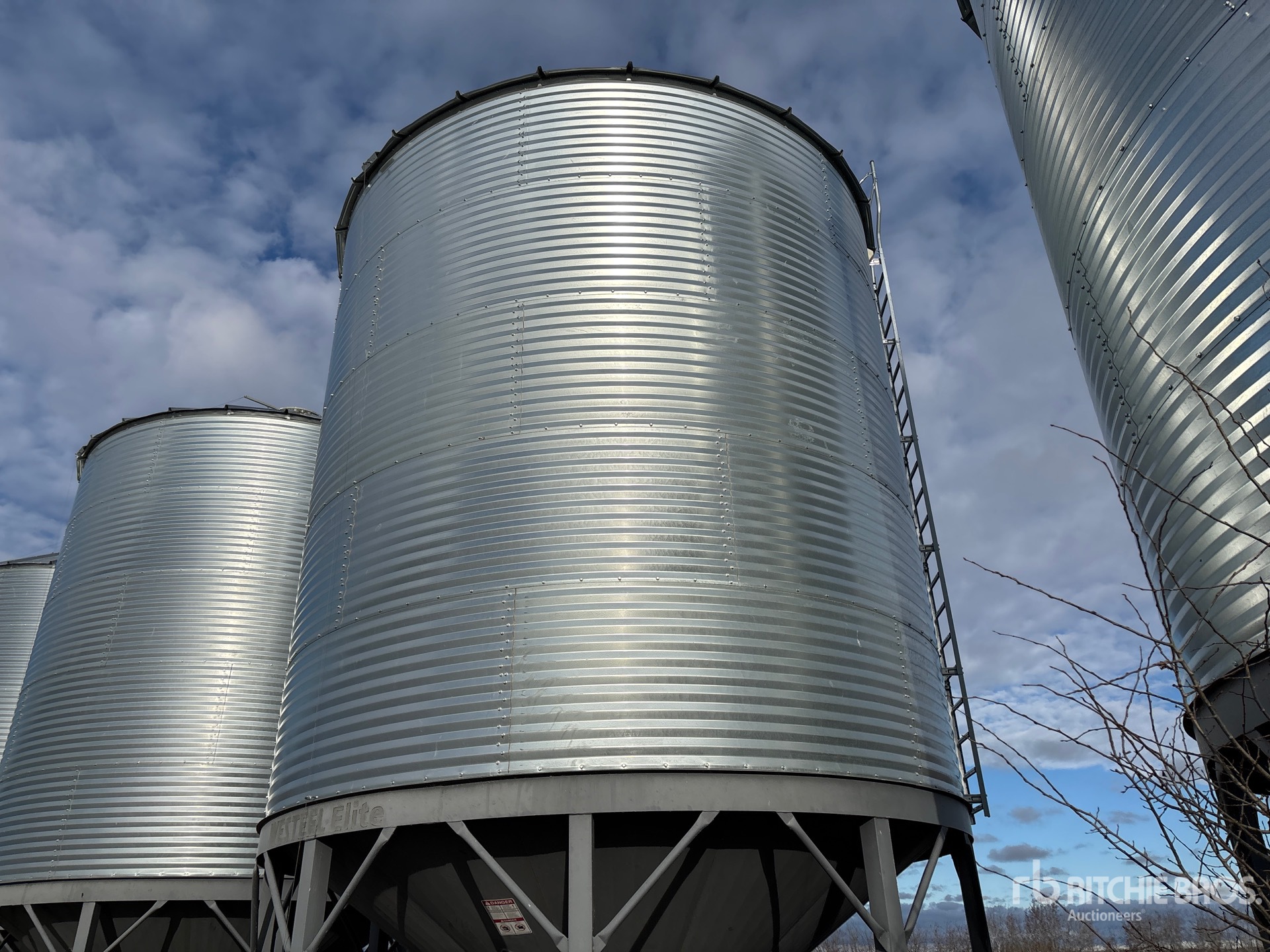 General Appearance with Zdjęcie, prawy dolny róg