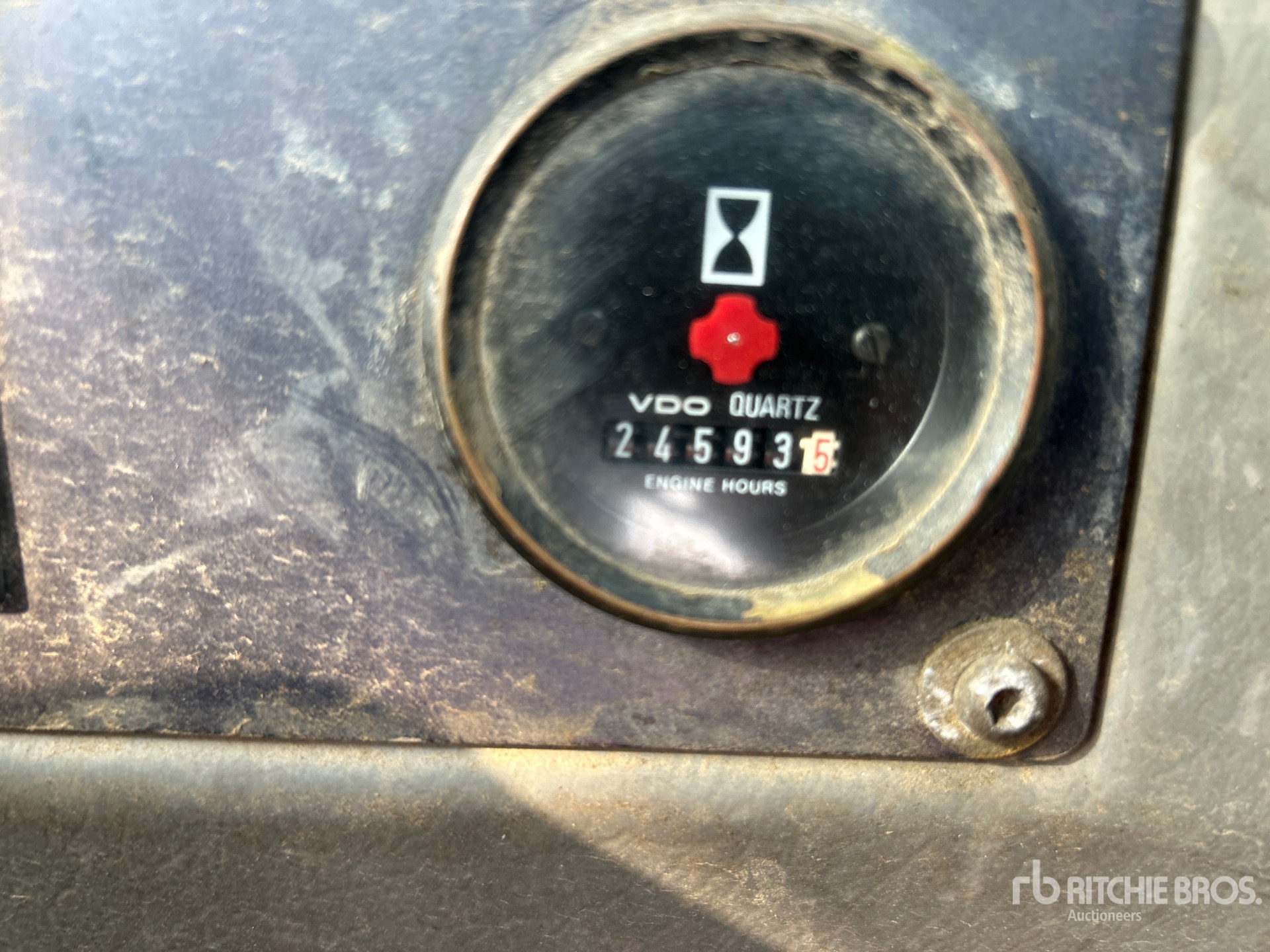 General Appearance with Hour Meter / Odometer