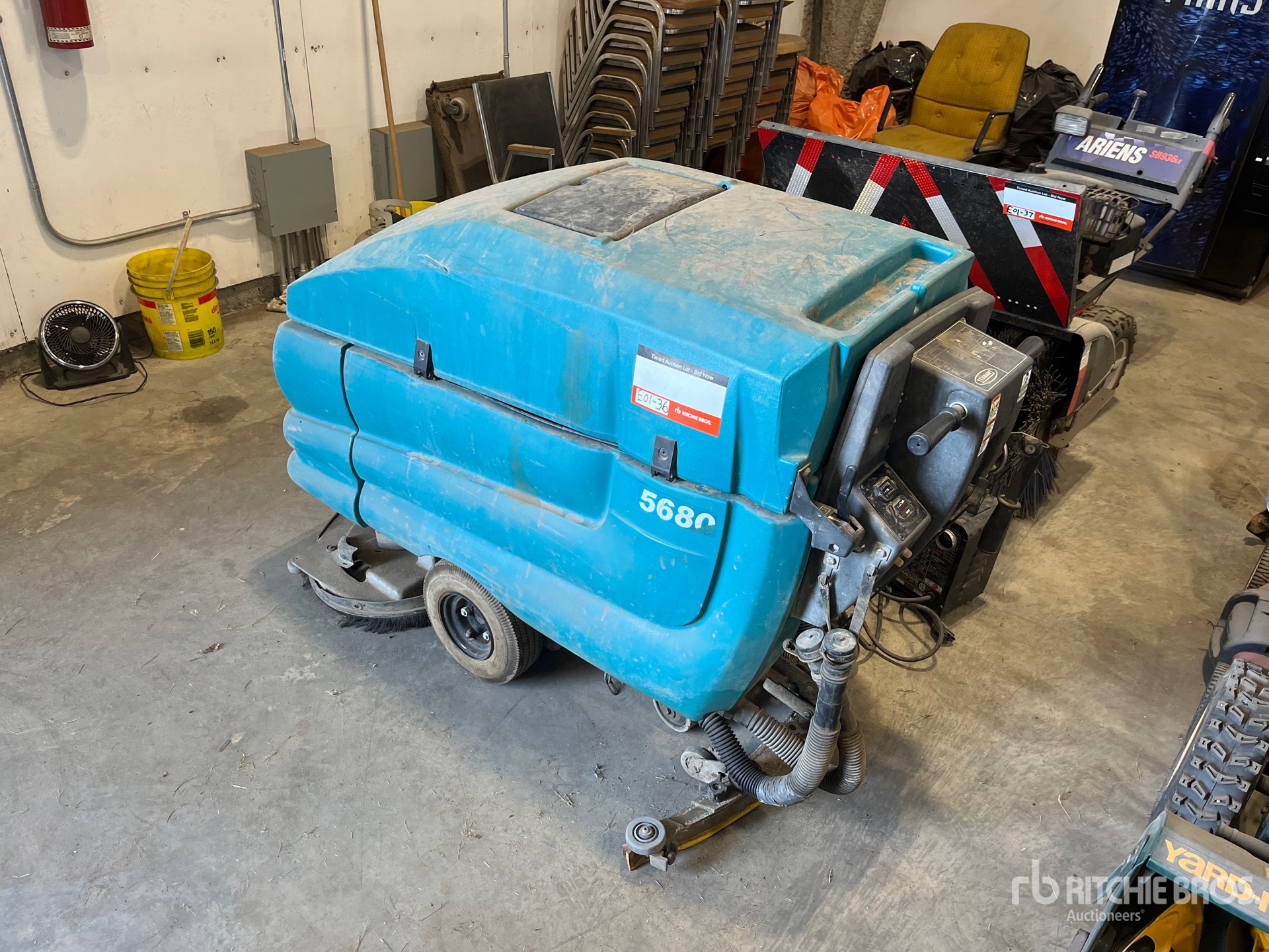 General Appearance with Picture, Left Rear Corner