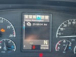 4 Transmision with Engine Hours