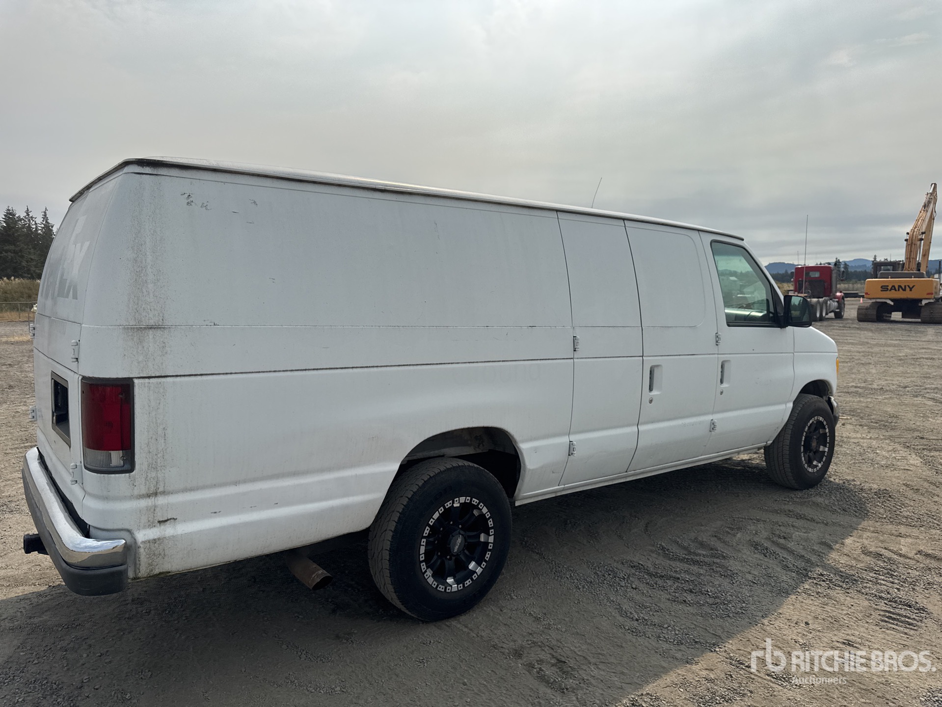 General Appearance with Picture, Right Rear Corner