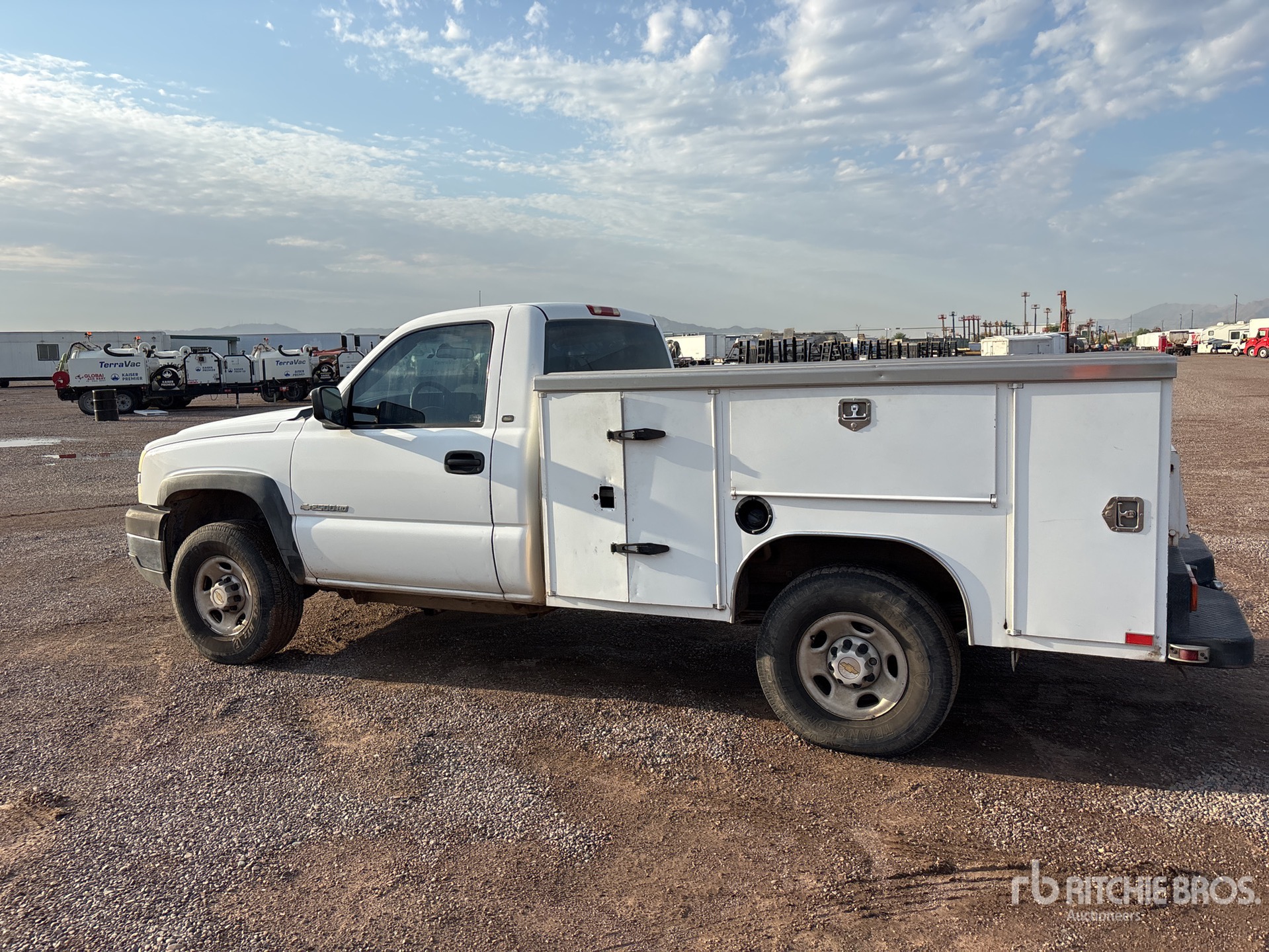 General Appearance with Picture, Left Rear Corner