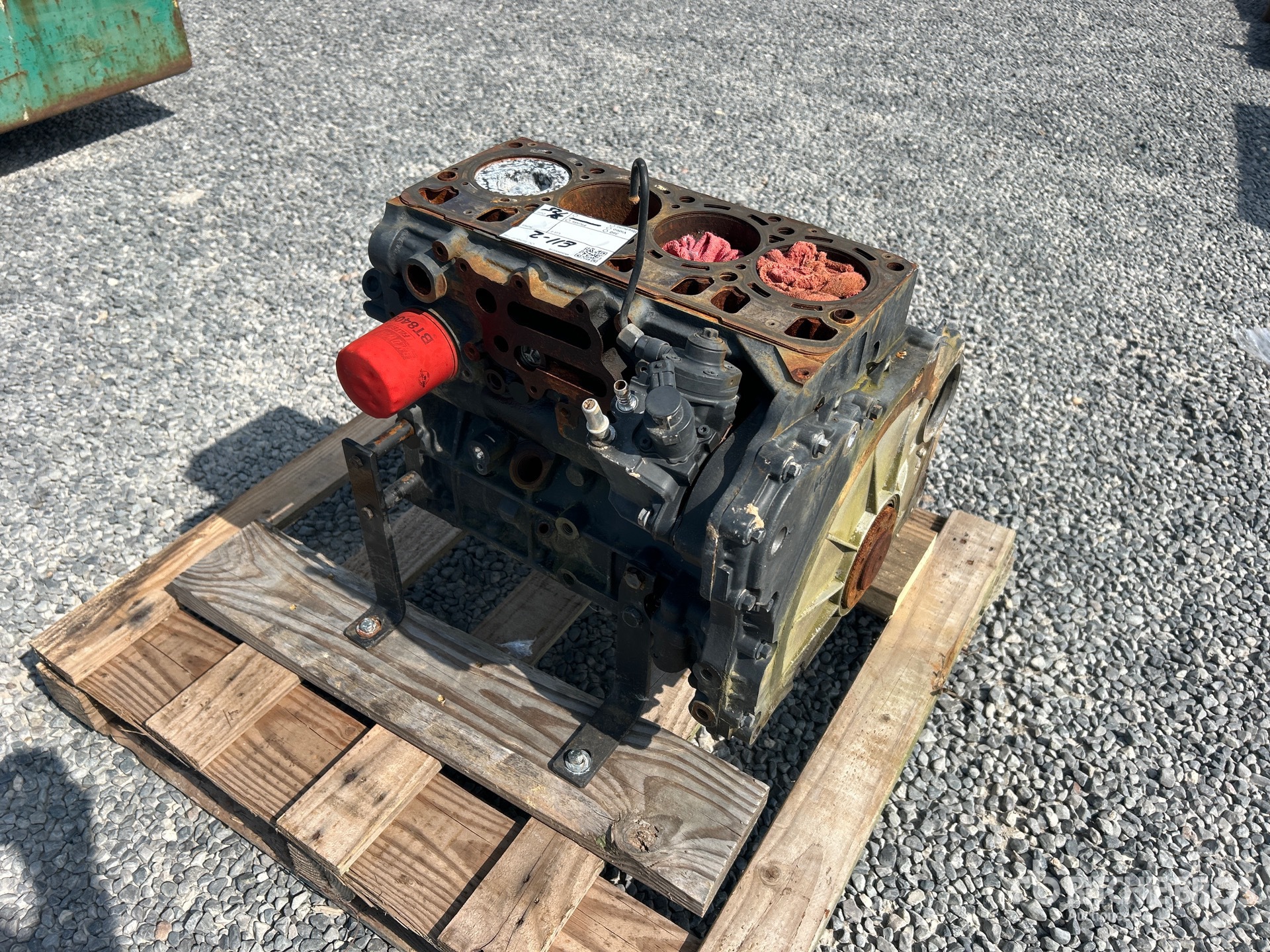 General Appearance with Picture, Left Rear Corner