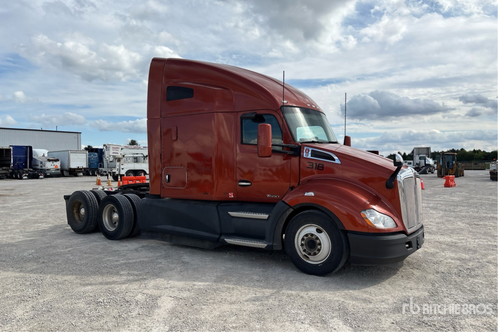 General Appearance with Picture, Right Front Corner