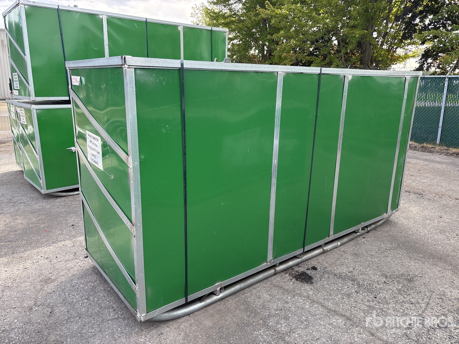 General Appearance with Bild, Ecke hinten links
