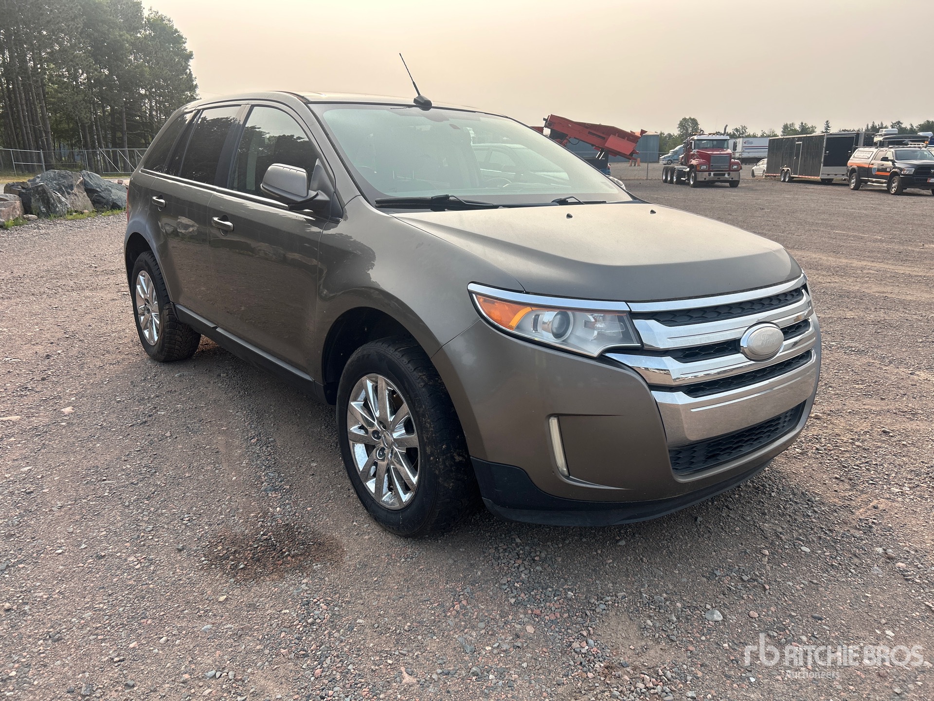 General Appearance with Picture, Right Front Corner