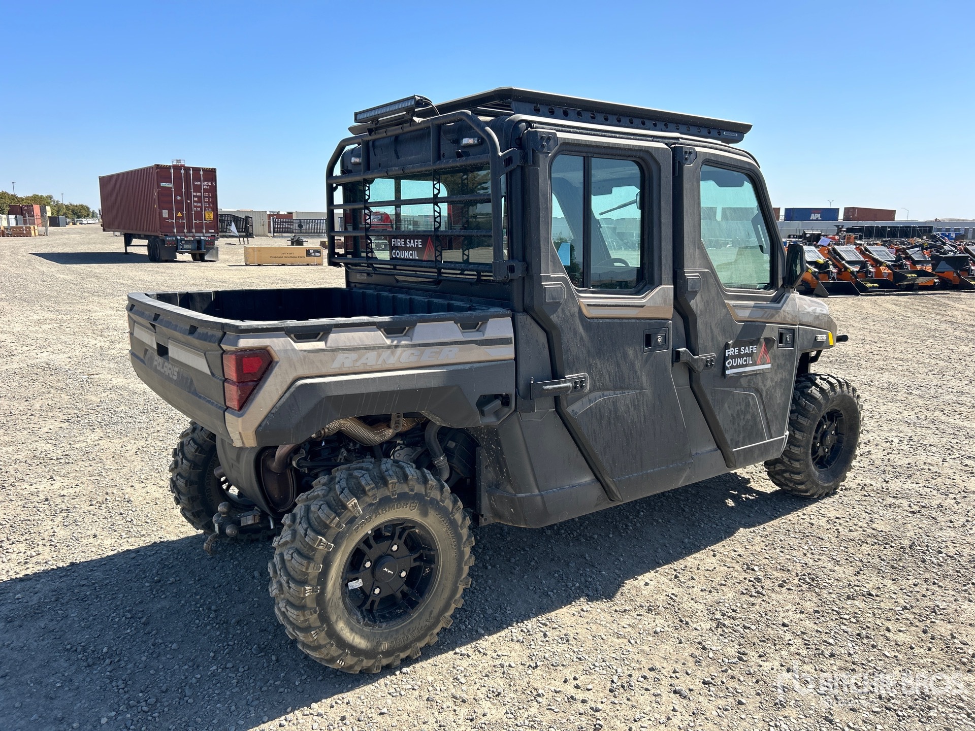 General Appearance with Picture, Right Rear Corner