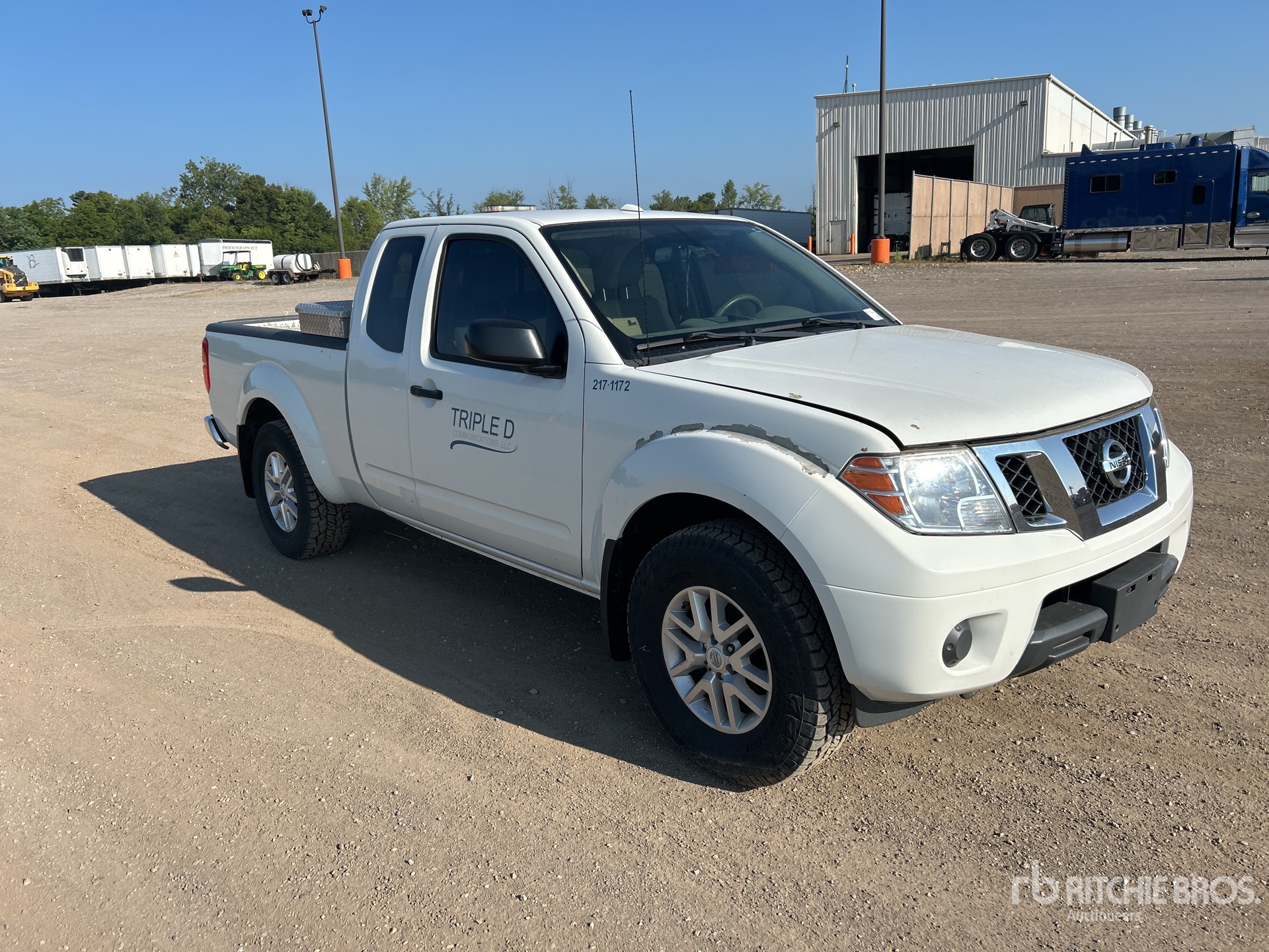 General Appearance with Picture, Right Front Corner