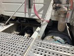 4 Underbody - Truck with 