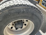 4 Underbody - Truck with 