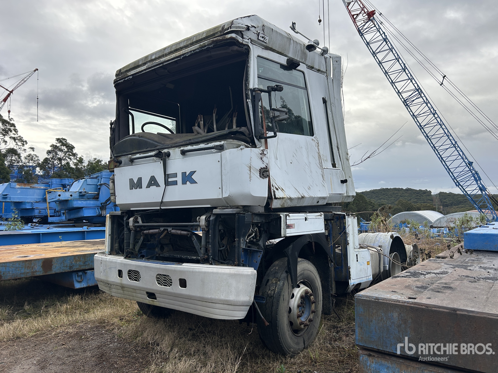 General Appearance with Picture, Right Front Corner