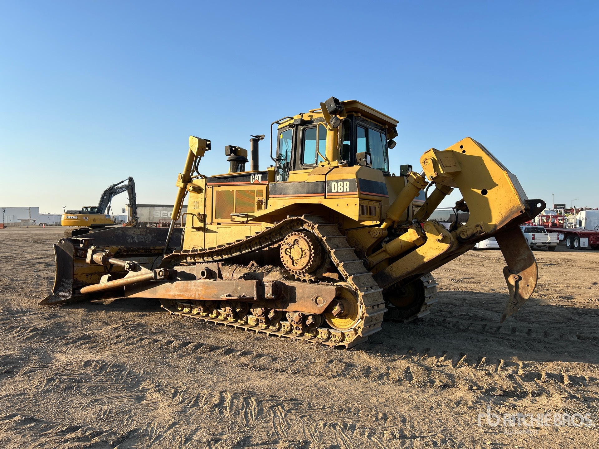 TOPADOR FRONTAL 2004 CATERPILLAR D8R