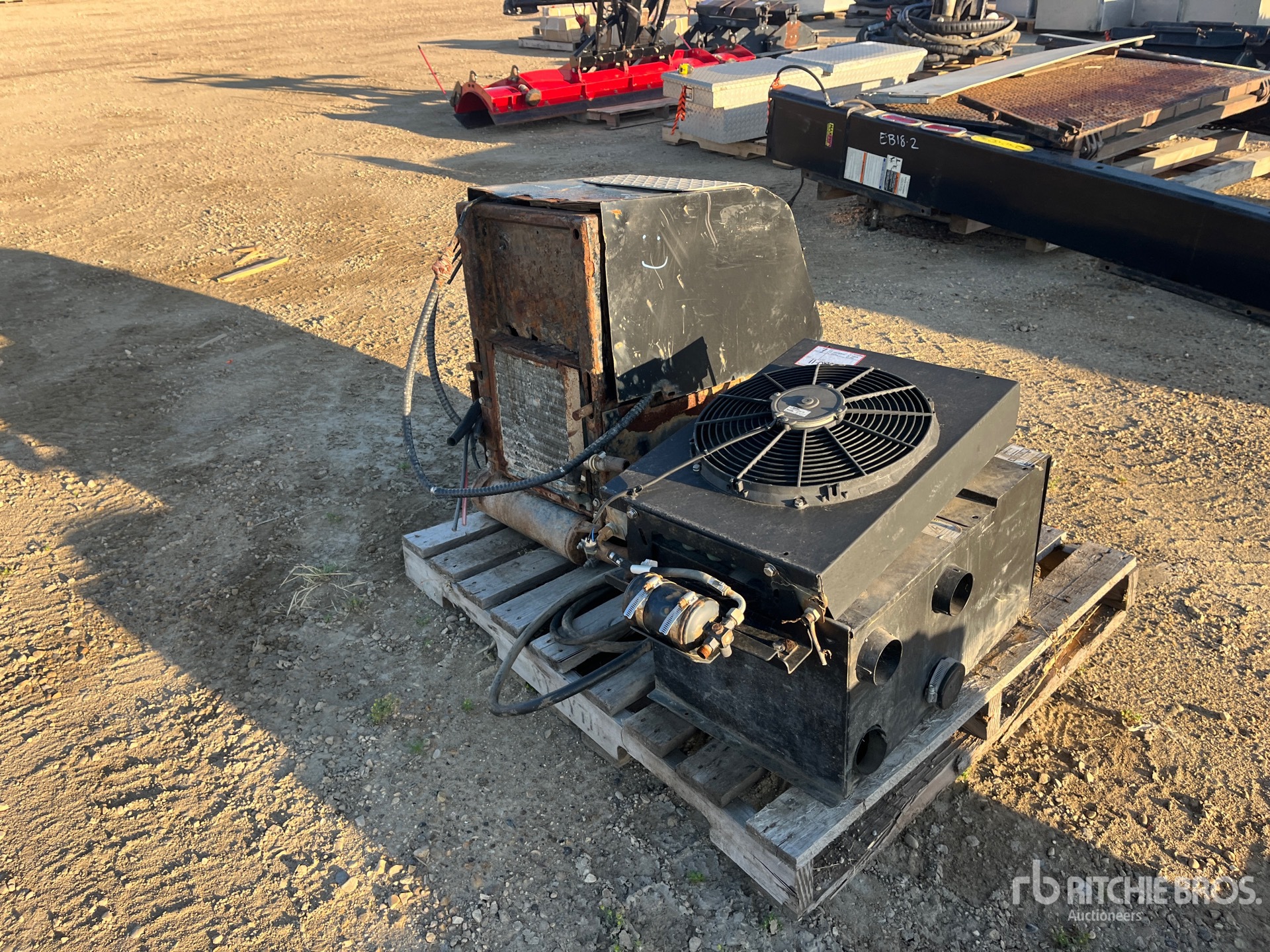 General Appearance with Picture, Left Rear Corner