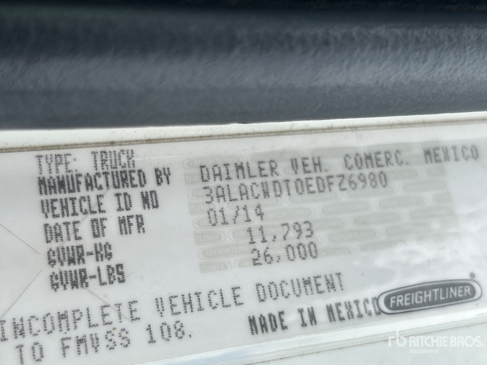 General Appearance with Numéro de série/Numéro d'identification du véhicule automobile