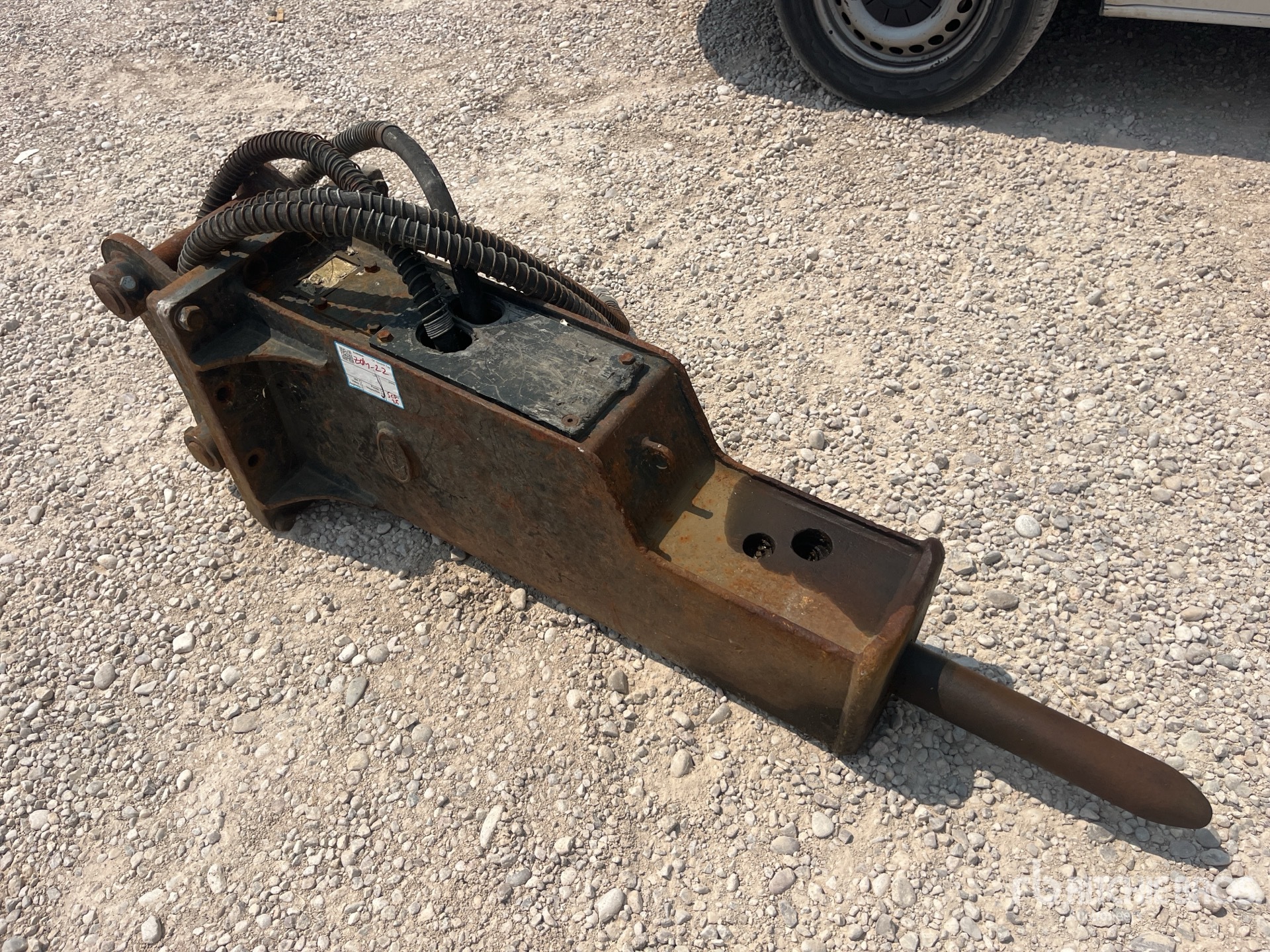 General Appearance with Picture, Left Rear Corner