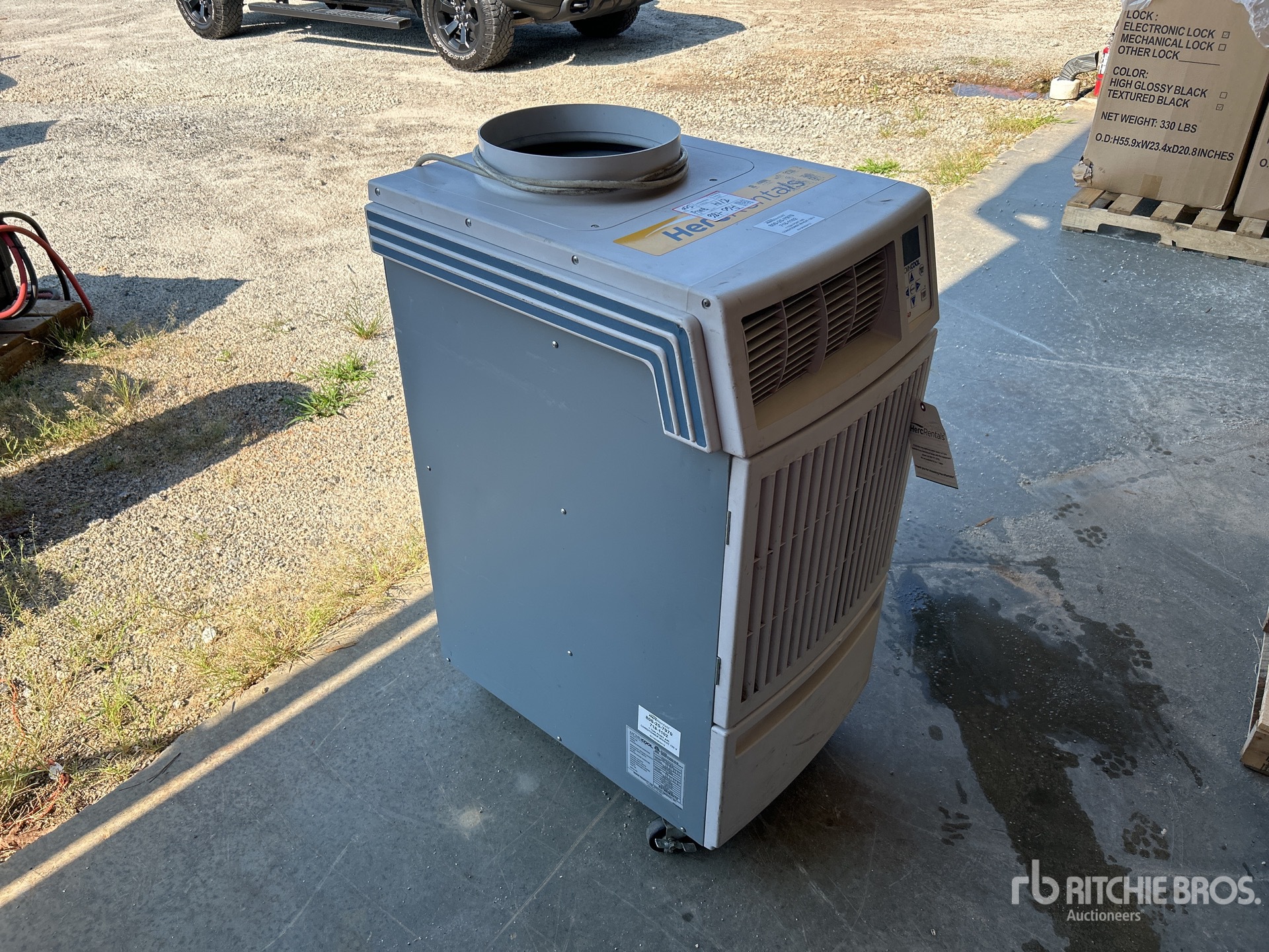 General Appearance with Picture, Right Front Corner
