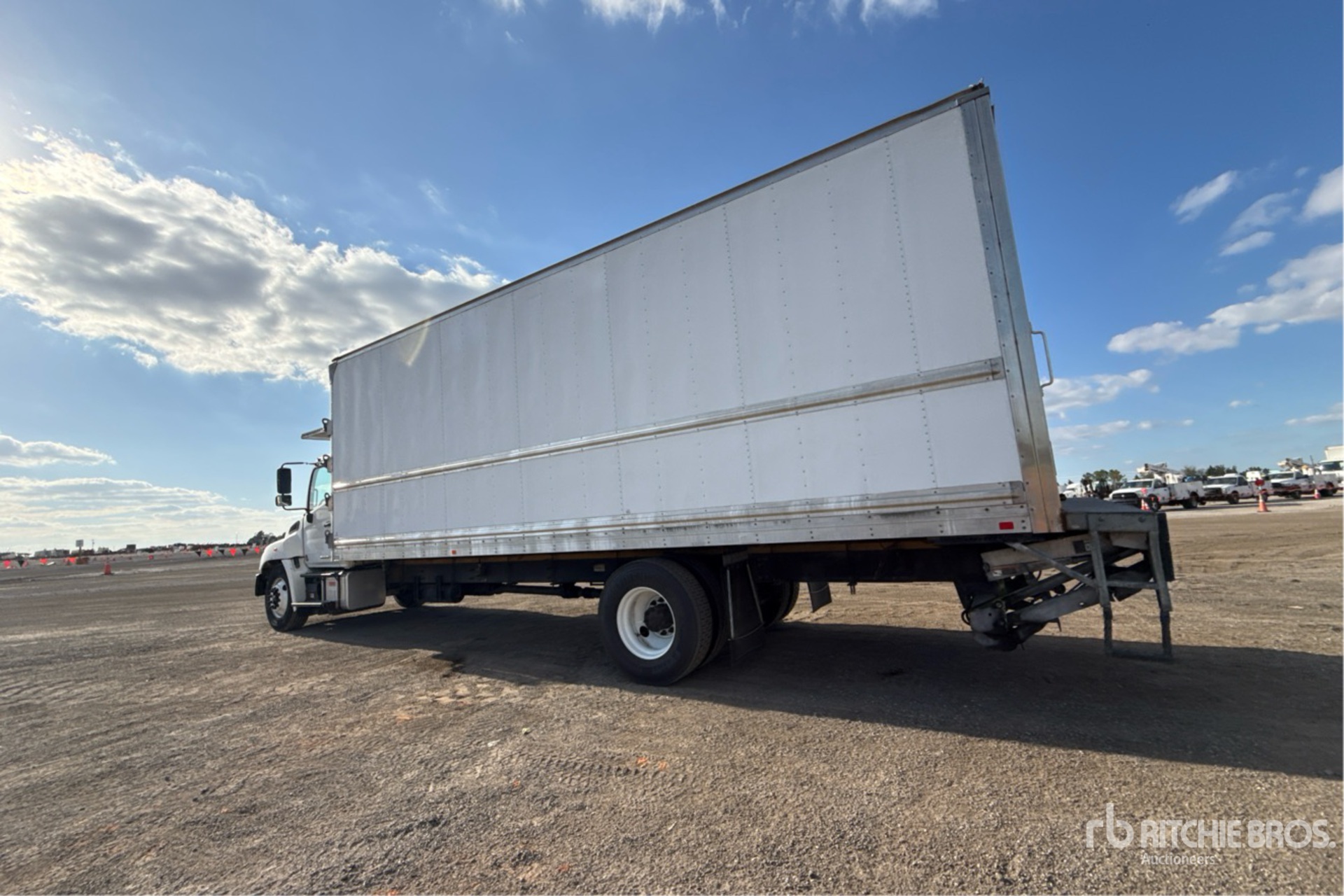 General Appearance with Imagen: esquina trasera izquierda