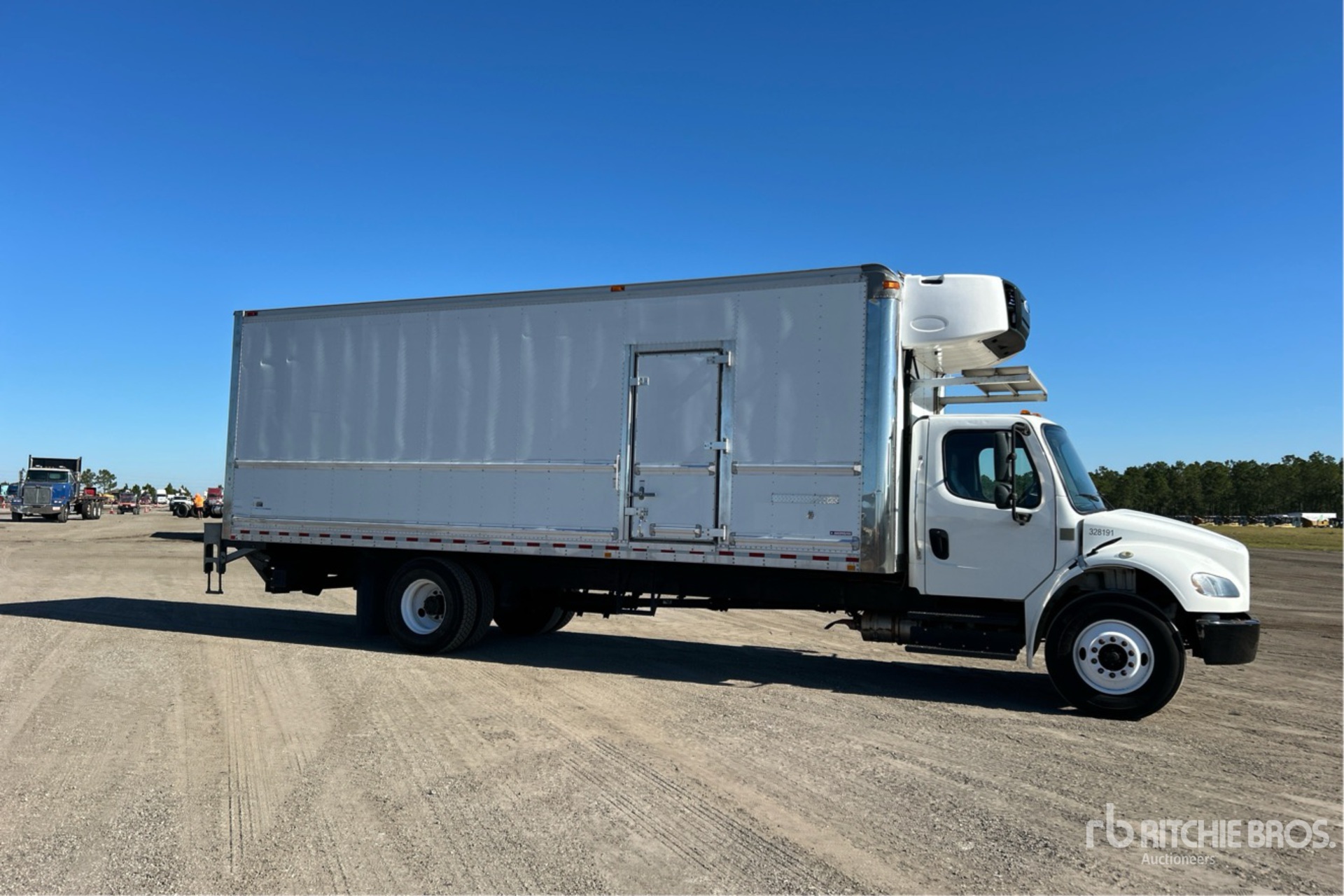 General Appearance with Foto, angolo anteriore destro