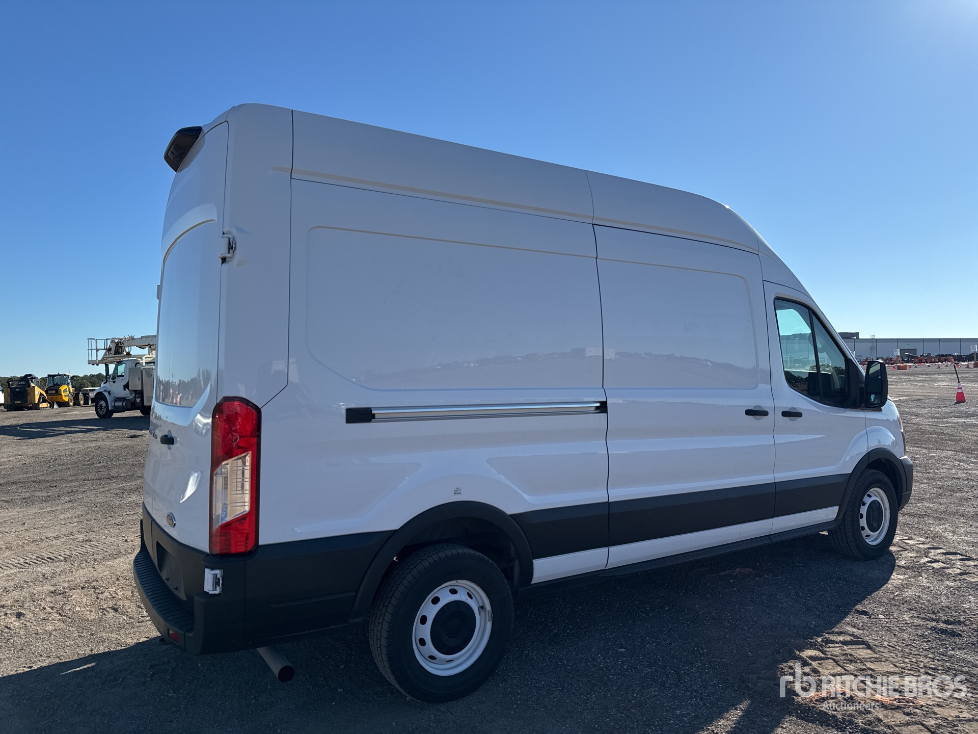 General Appearance with Foto, angolo anteriore sinistro