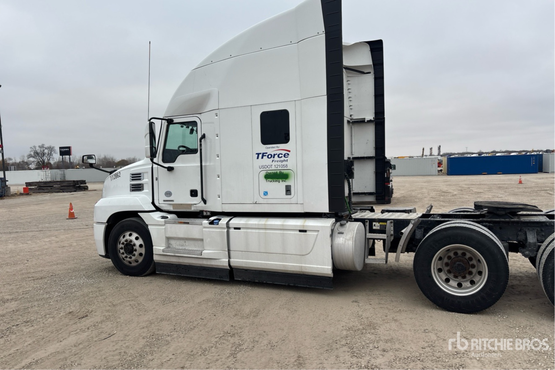 General Appearance with Zdjęcie, lewy dolny róg