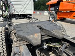 4 Underbody - Truck with 