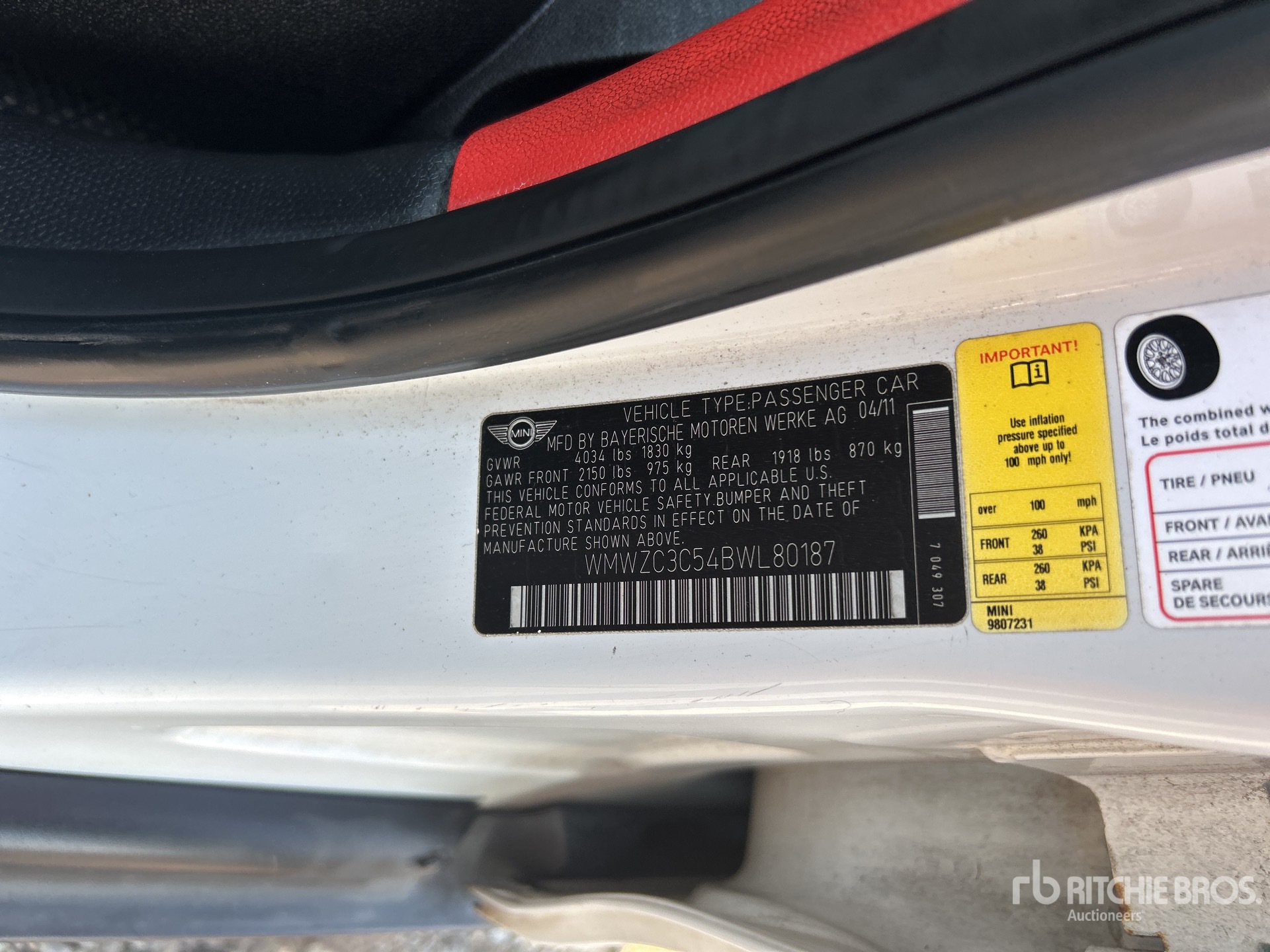 General Appearance with Serial Number / VIN