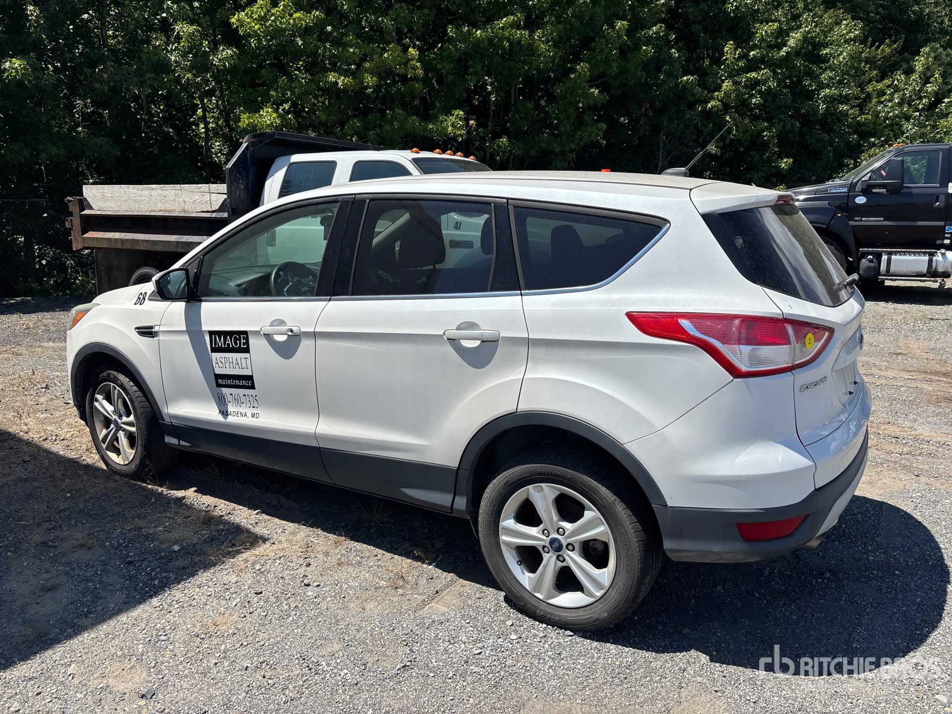 General Appearance with Picture, Left Rear Corner