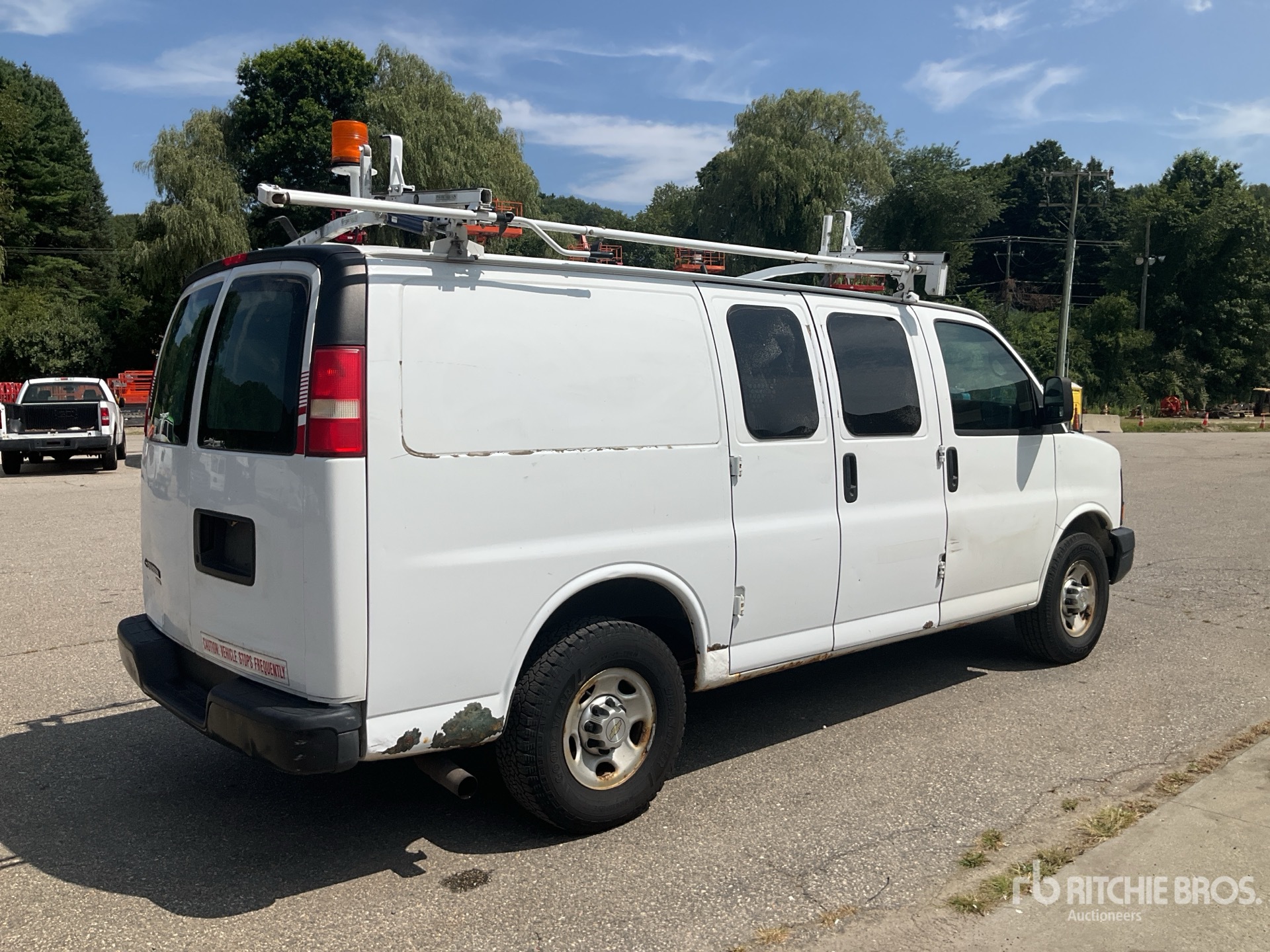 General Appearance with Picture, Right Rear Corner