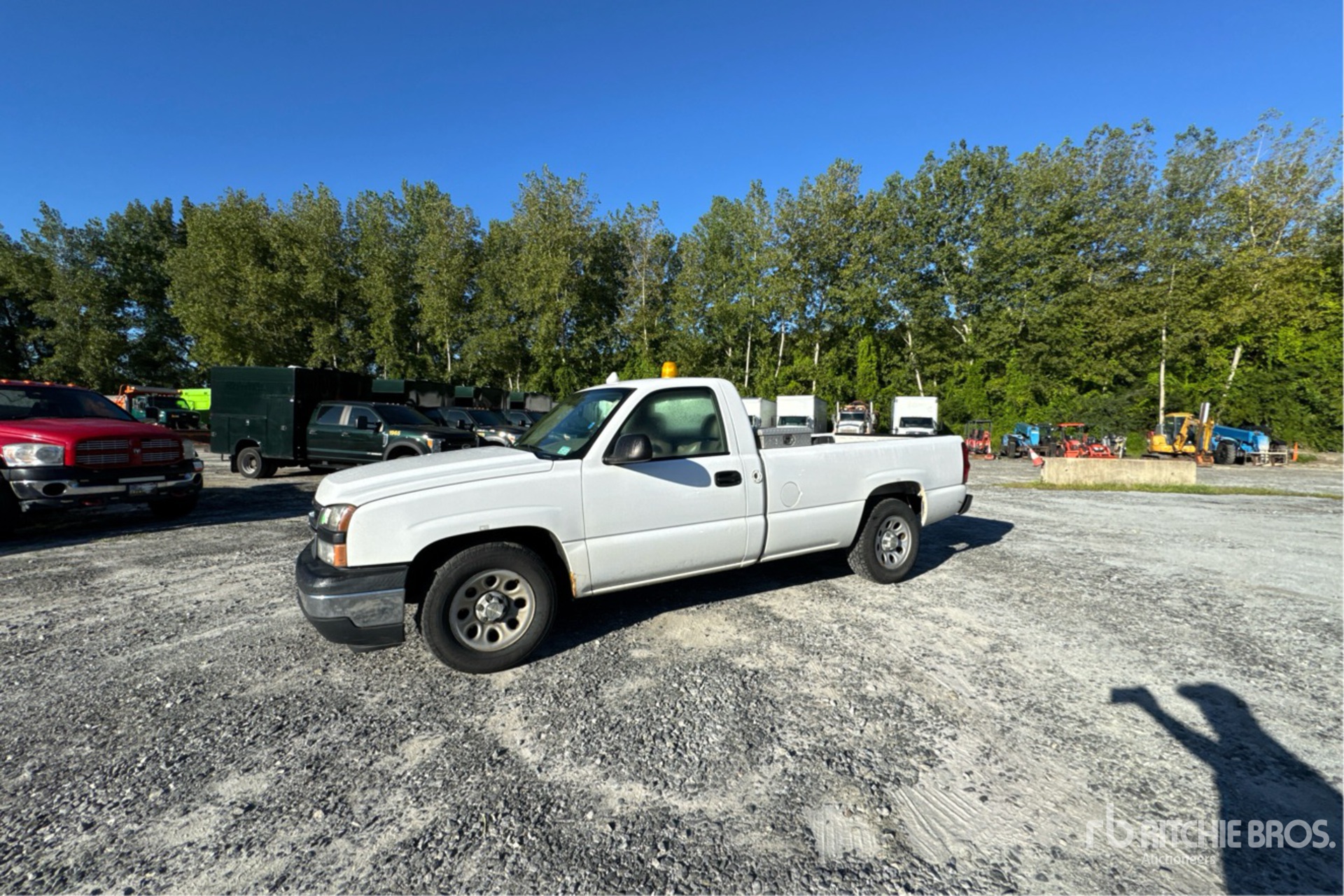 General Appearance with Picture, Left Front Corner
