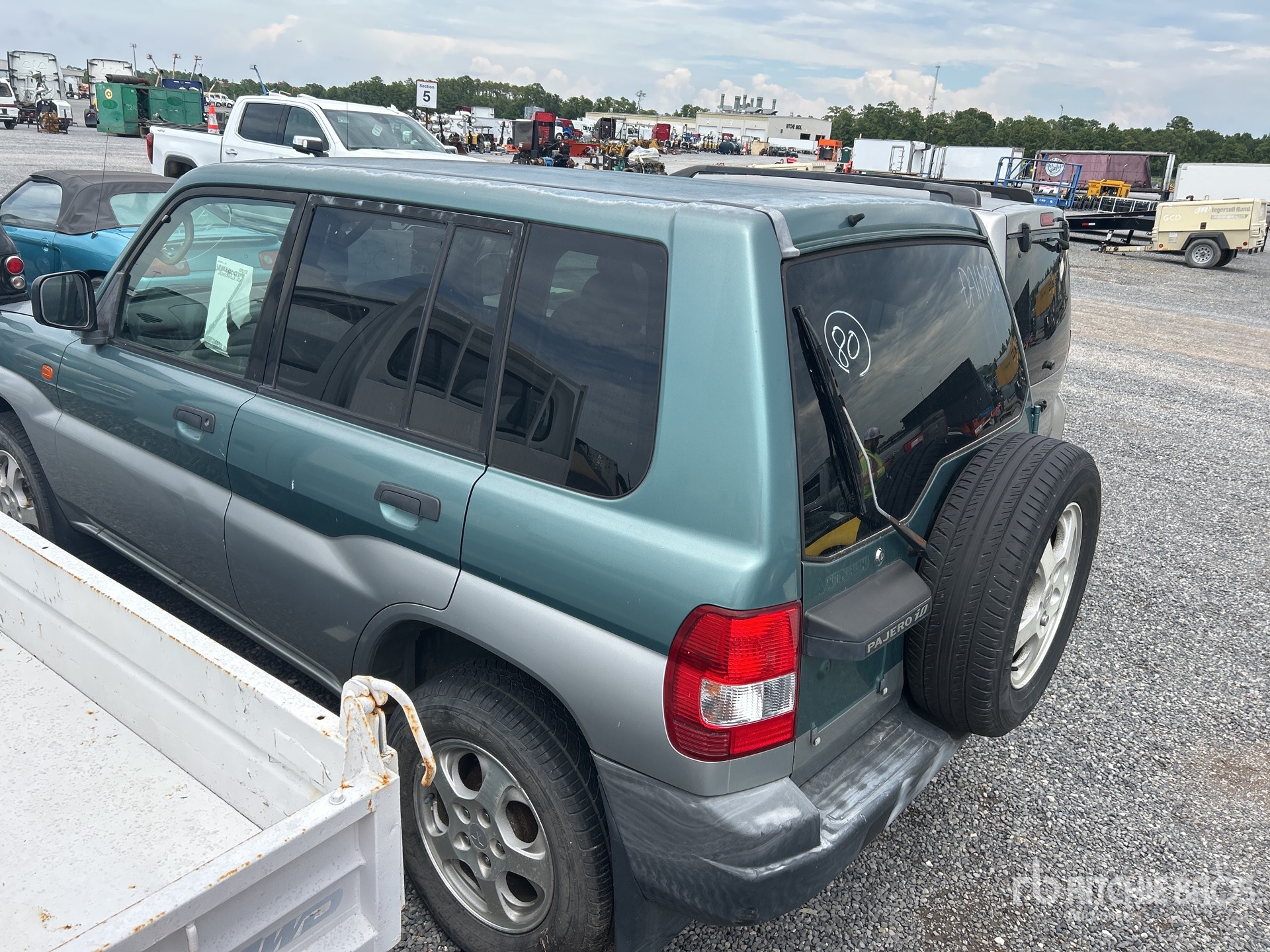 General Appearance with Picture, Left Rear Corner