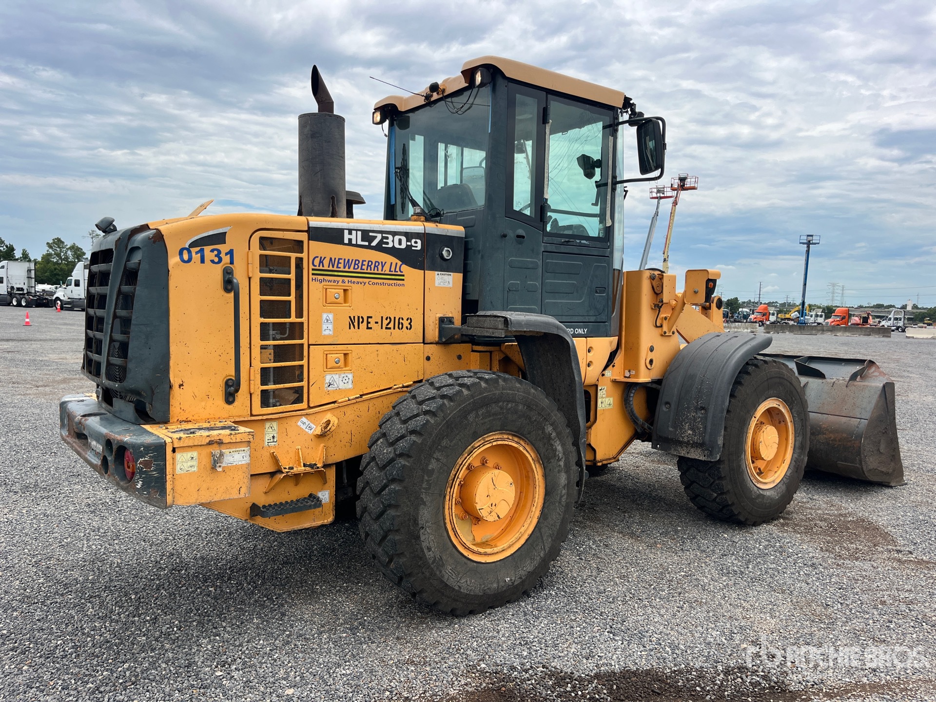 General Appearance with Picture, Right Rear Corner