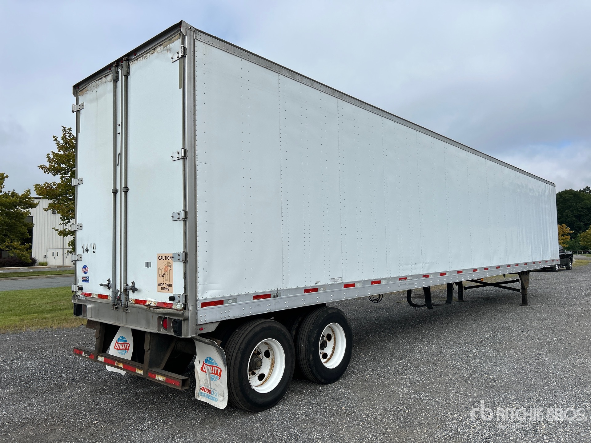 General Appearance with Picture, Right Rear Corner