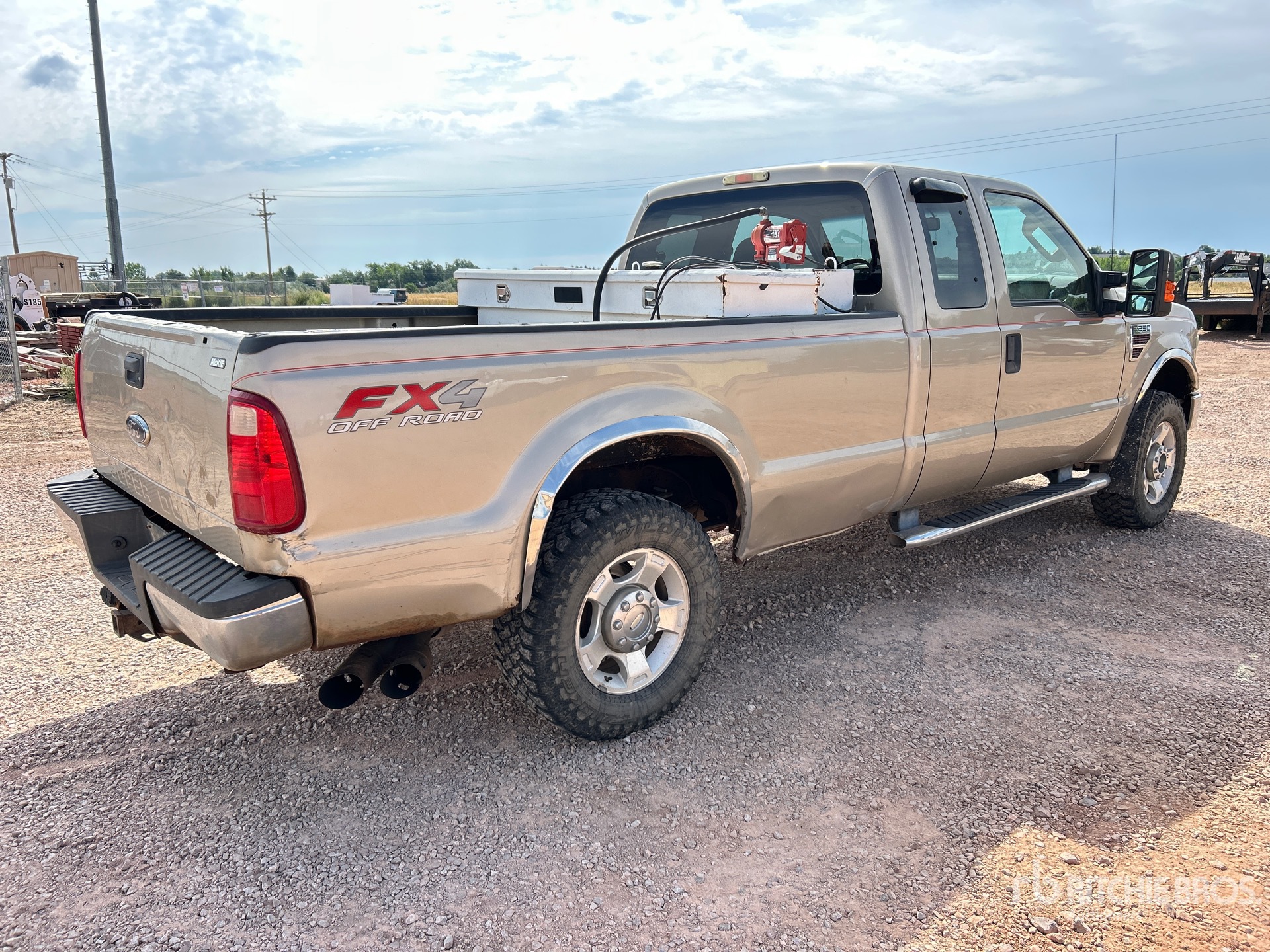 General Appearance with Picture, Right Rear Corner