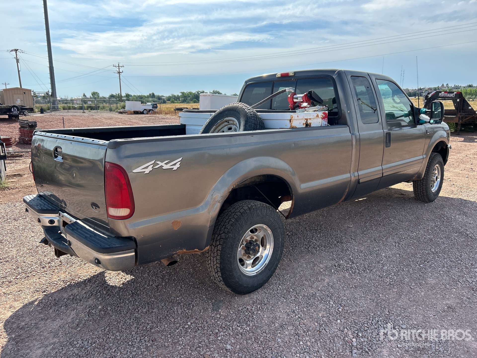 General Appearance with Picture, Right Rear Corner
