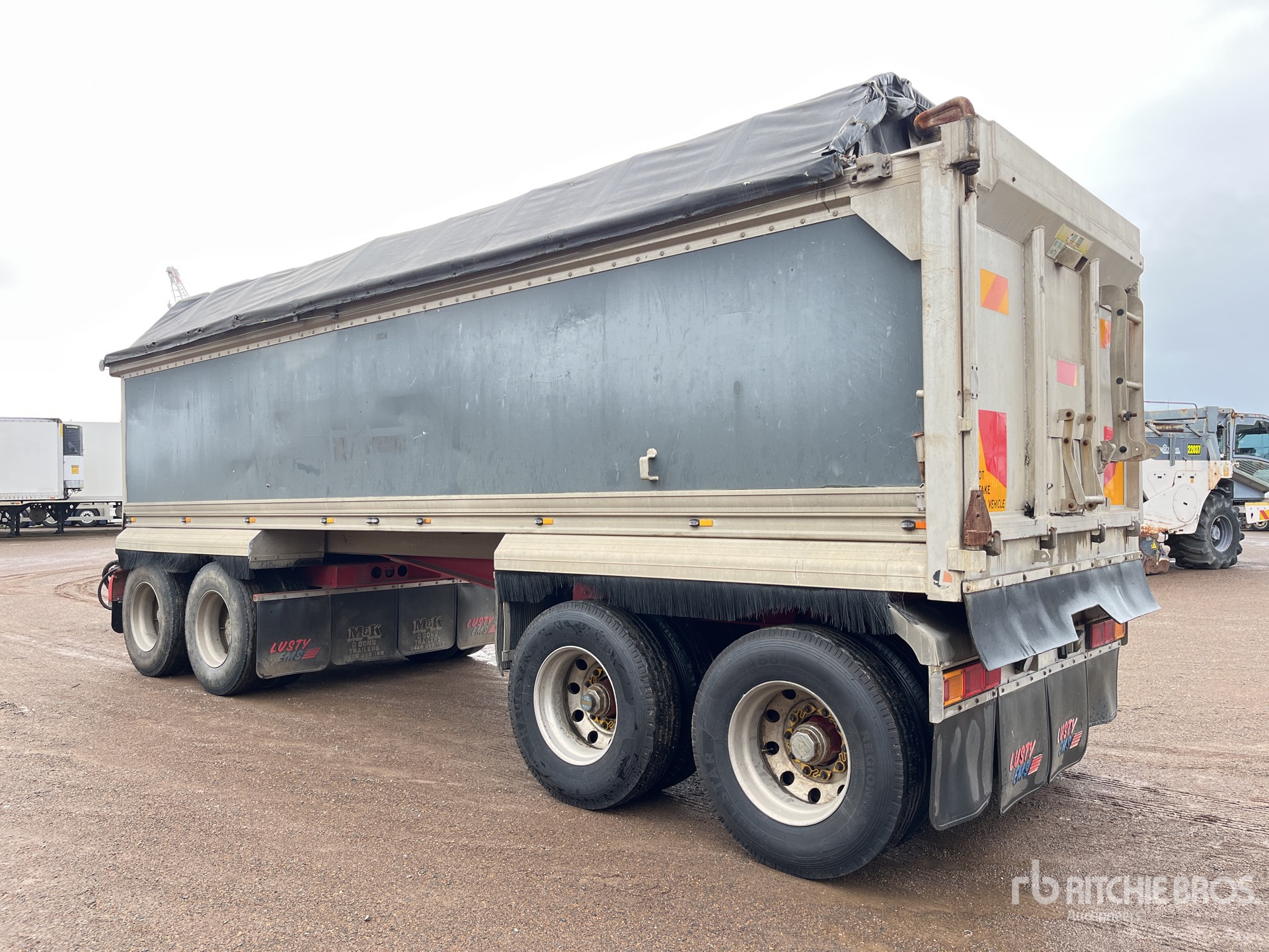 General Appearance with Picture, Right Rear Corner