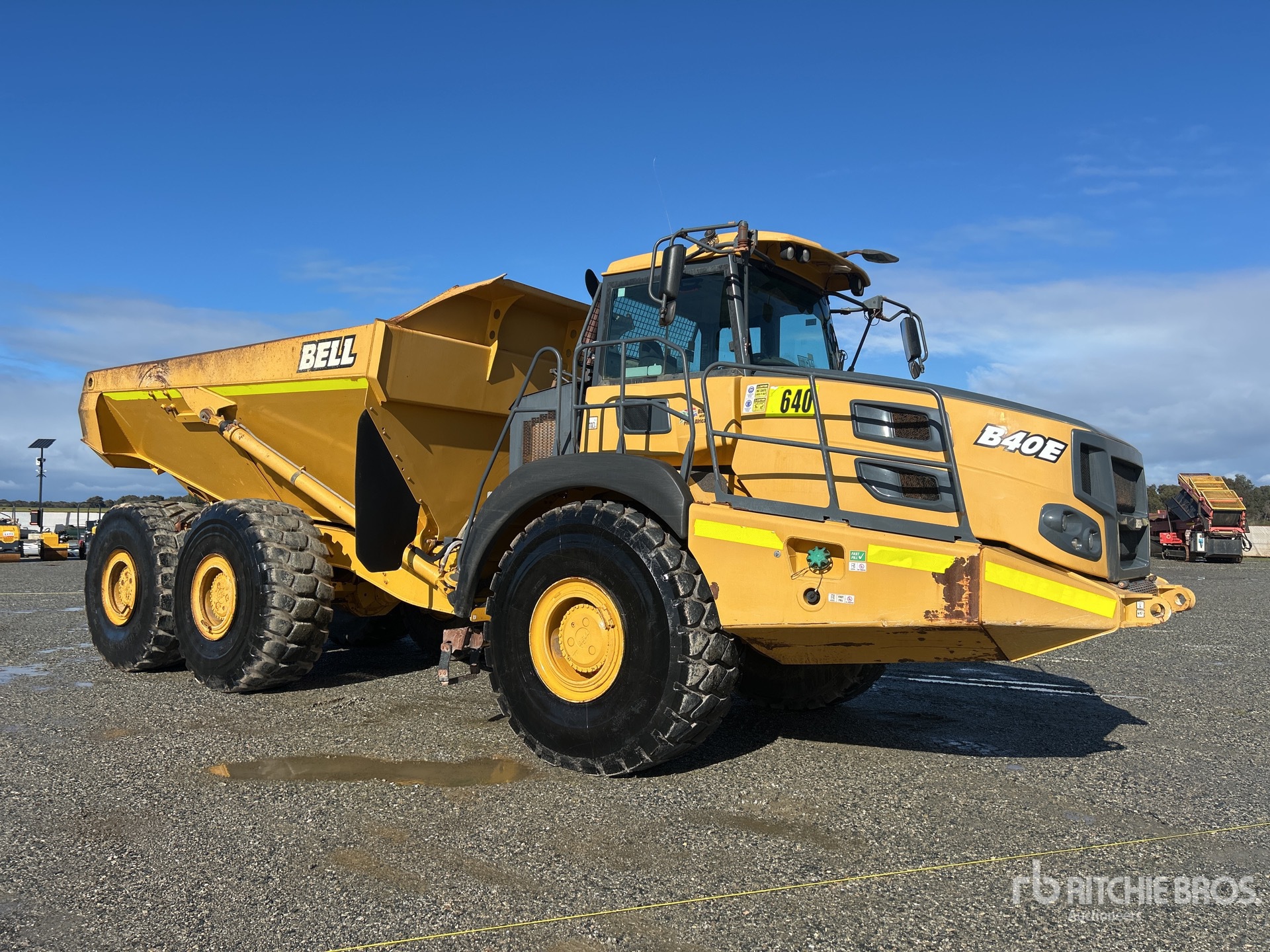 General Appearance with Picture, Right Rear Corner