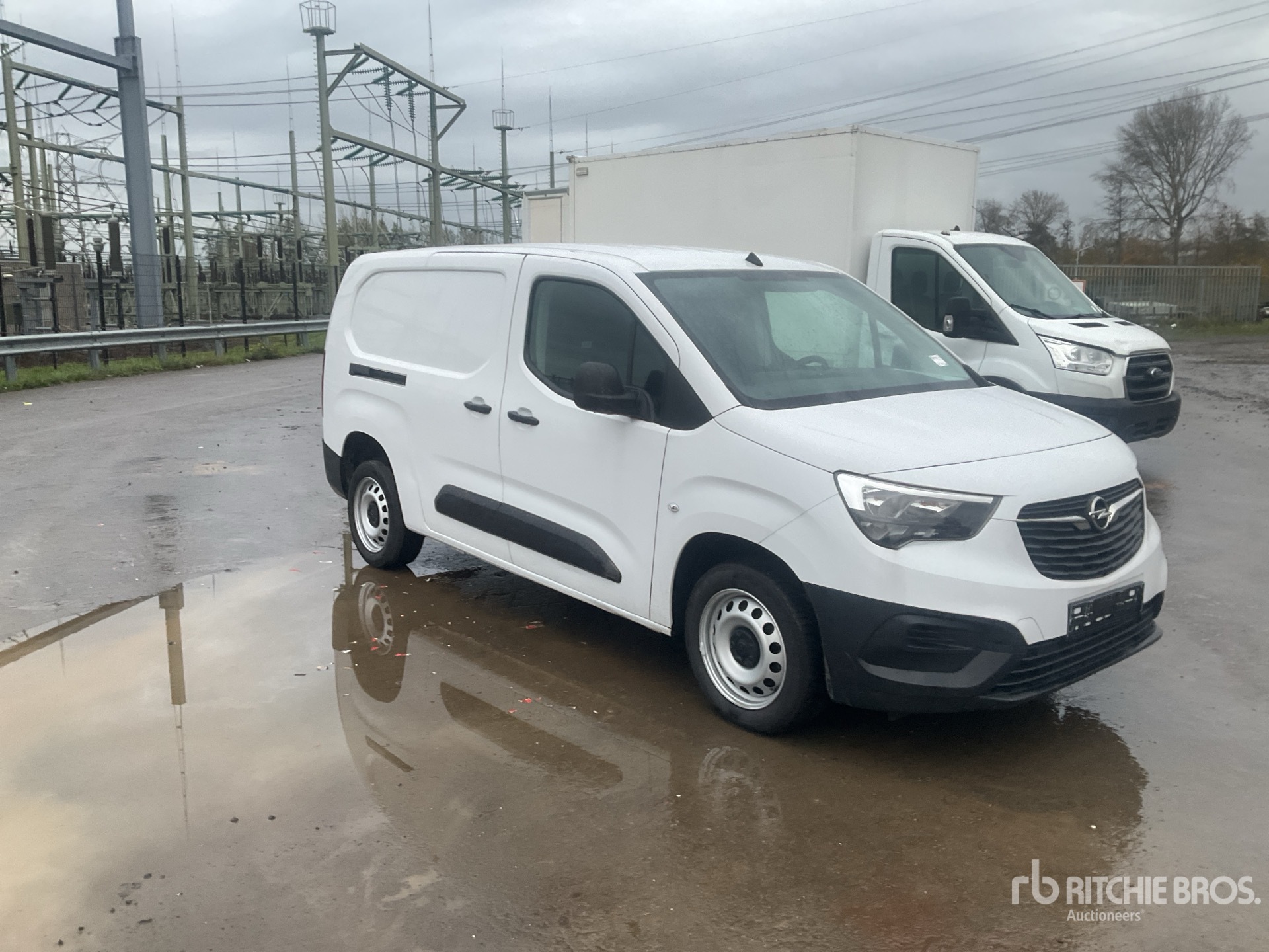 Aspect général with Image, coin avant droit