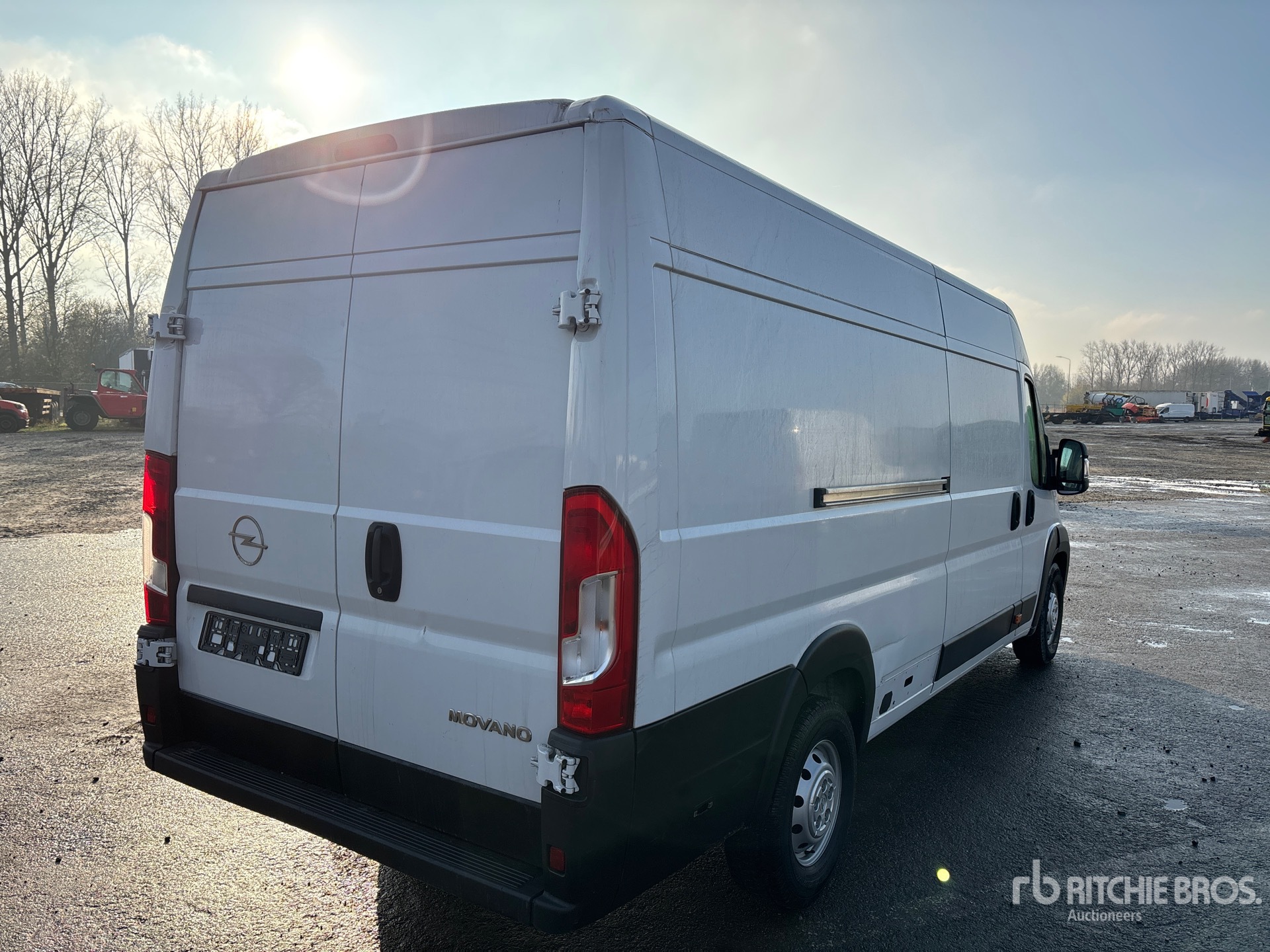 General Appearance with Picture, Right Rear Corner