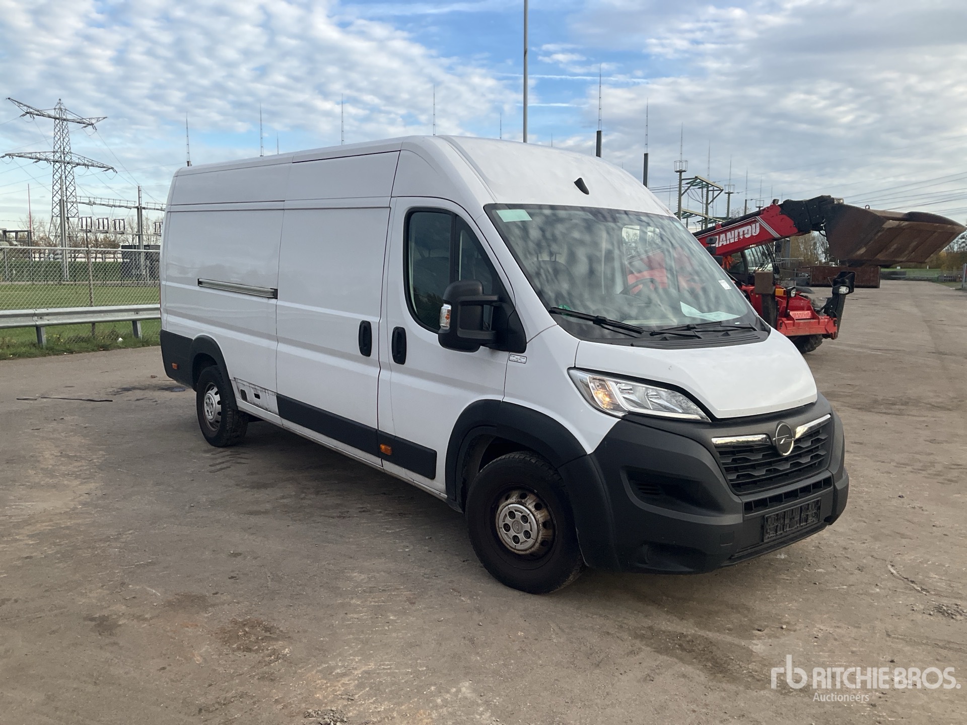 General Appearance with Image, coin avant droit