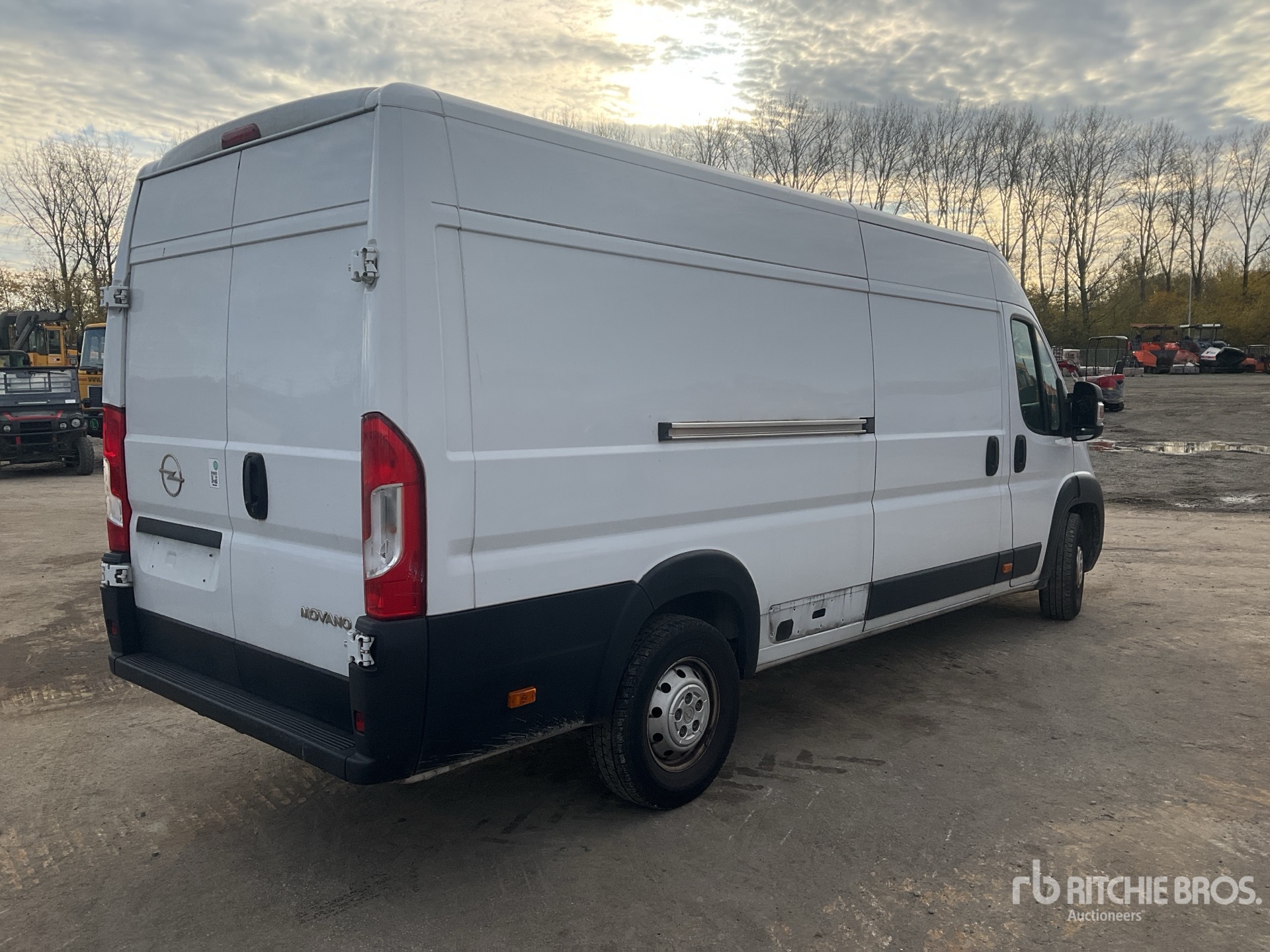 General Appearance with Image, coin arrière droit