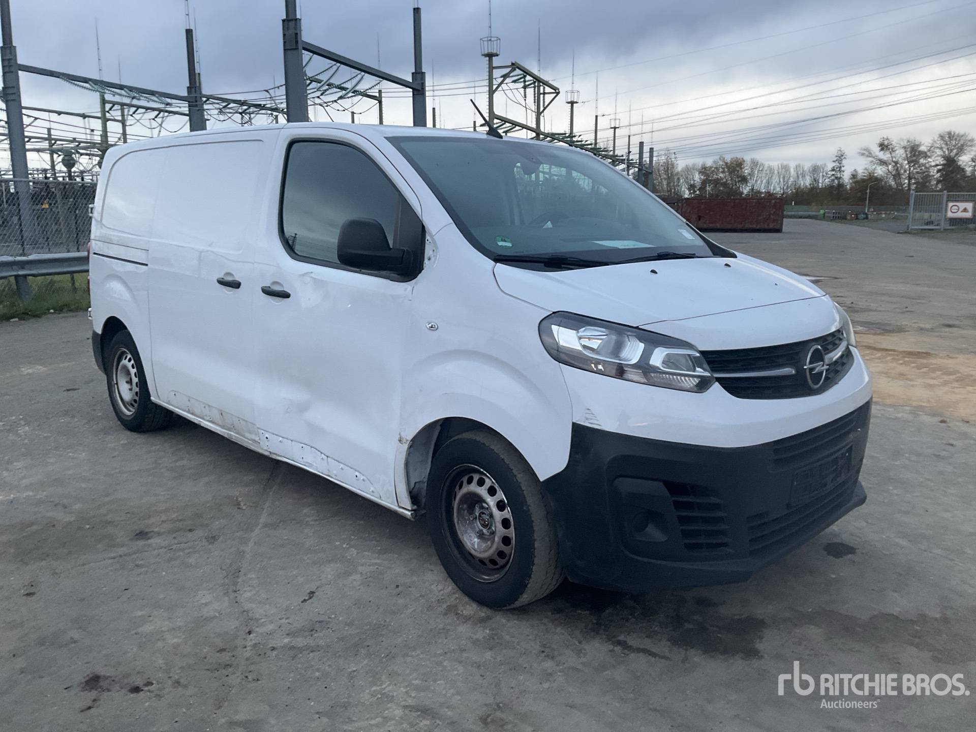 Aspect général with Image, coin avant droit