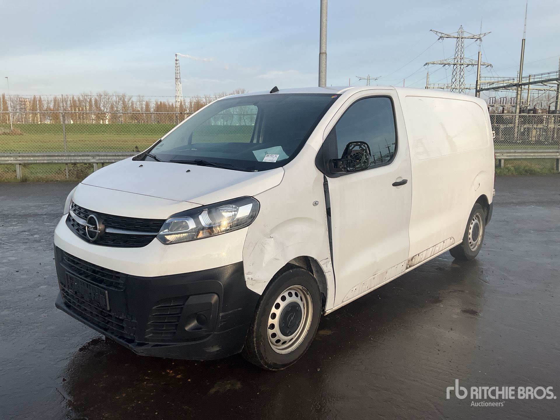 General Appearance with Operation Video