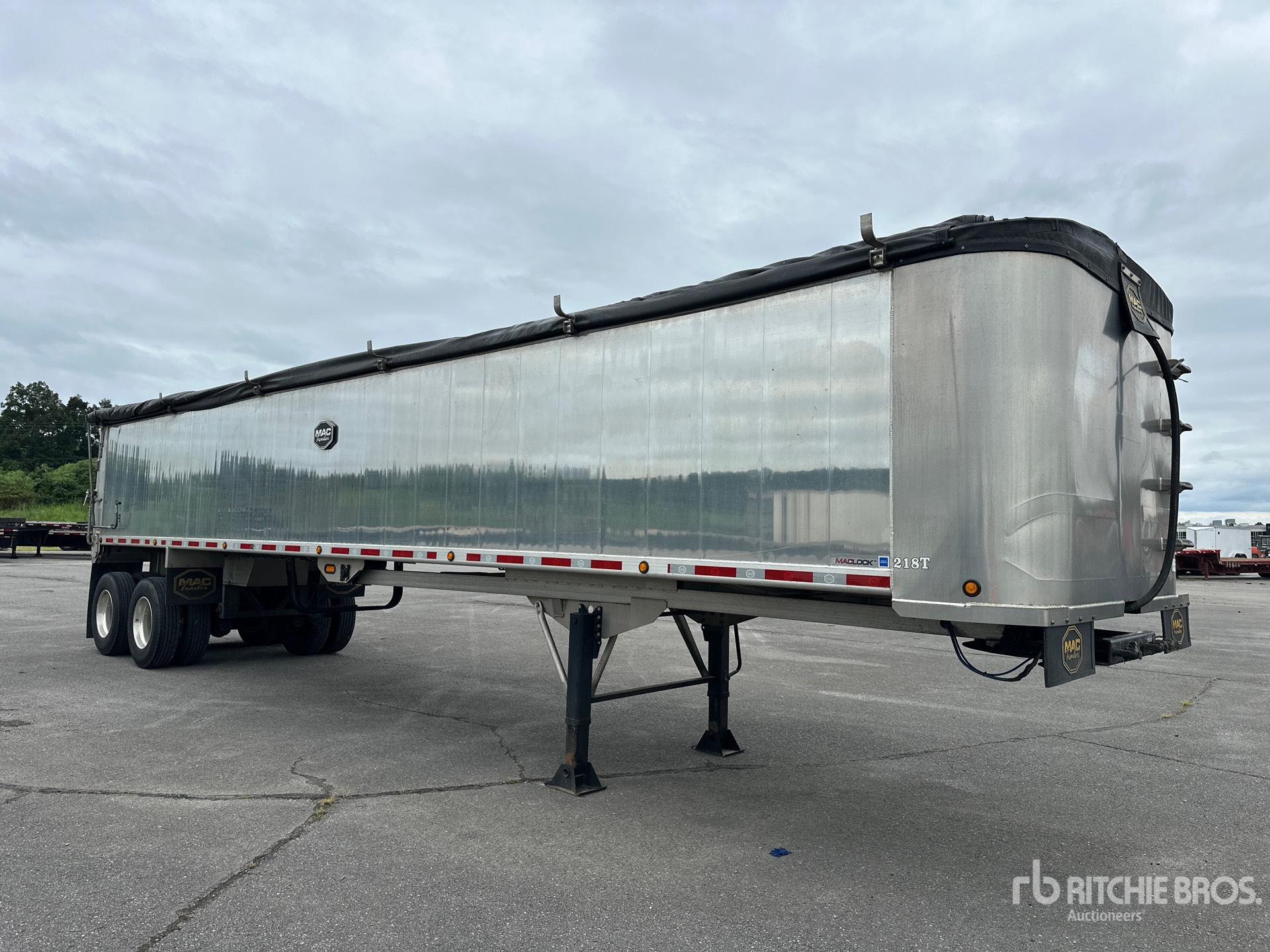 2024 Mac 39 FT T/A ALUMINUM QUARTER FRAME