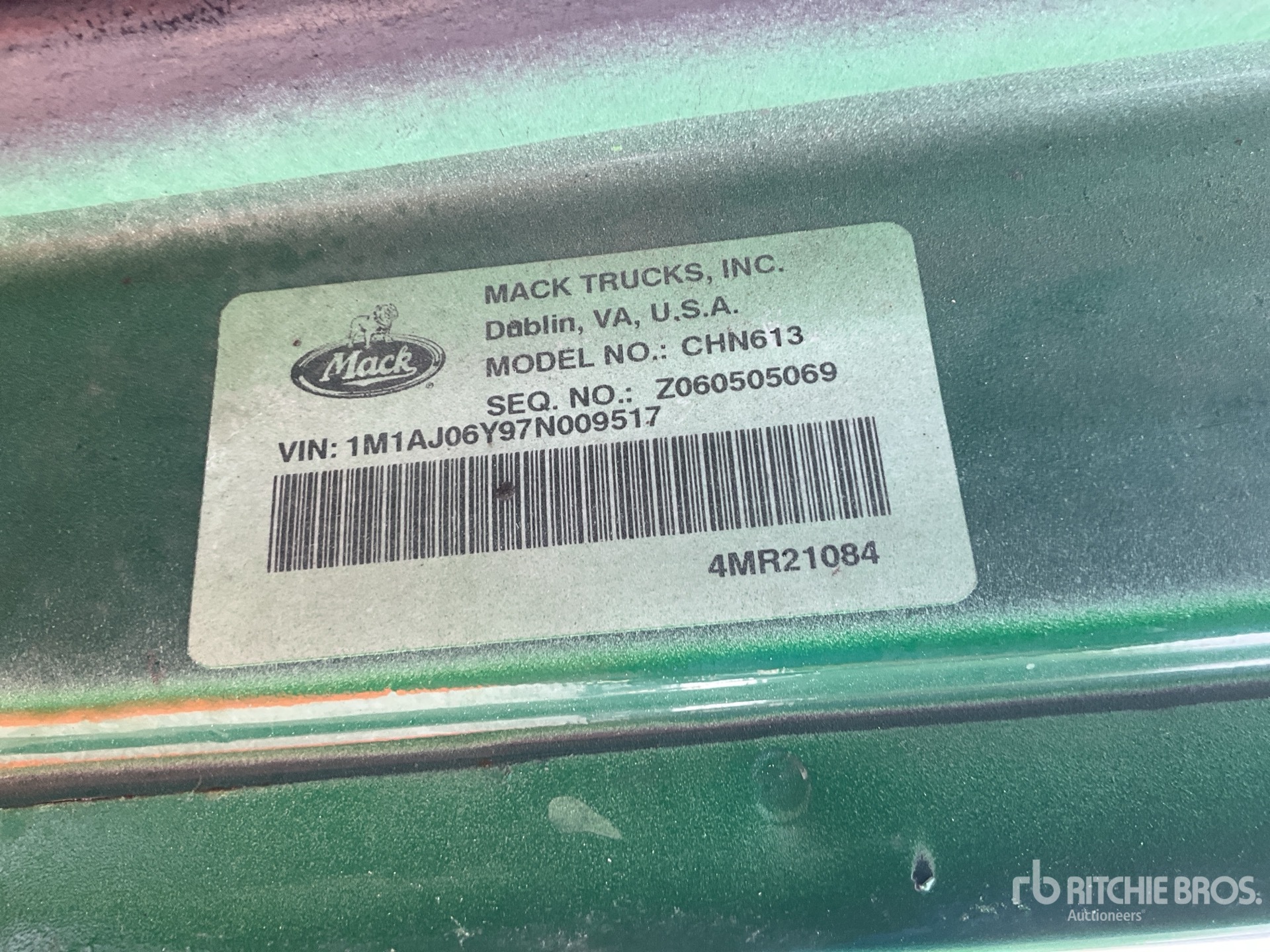 General Appearance with Serial Number / VIN