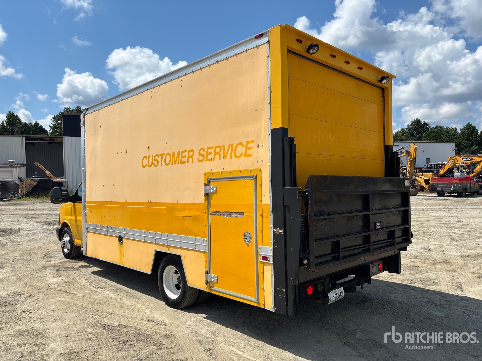 General Appearance with Picture, Left Rear Corner
