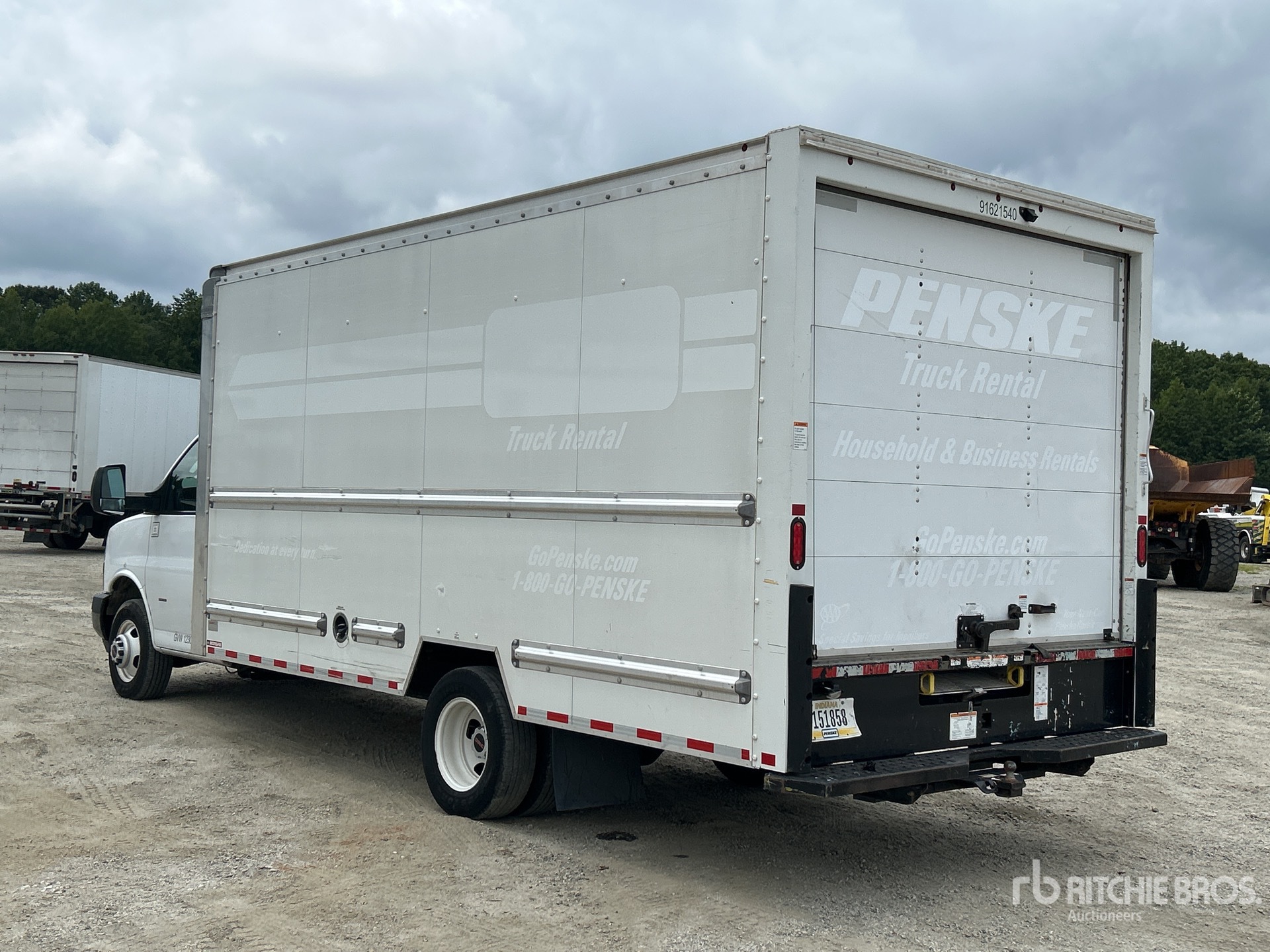 General Appearance with Picture, Left Rear Corner